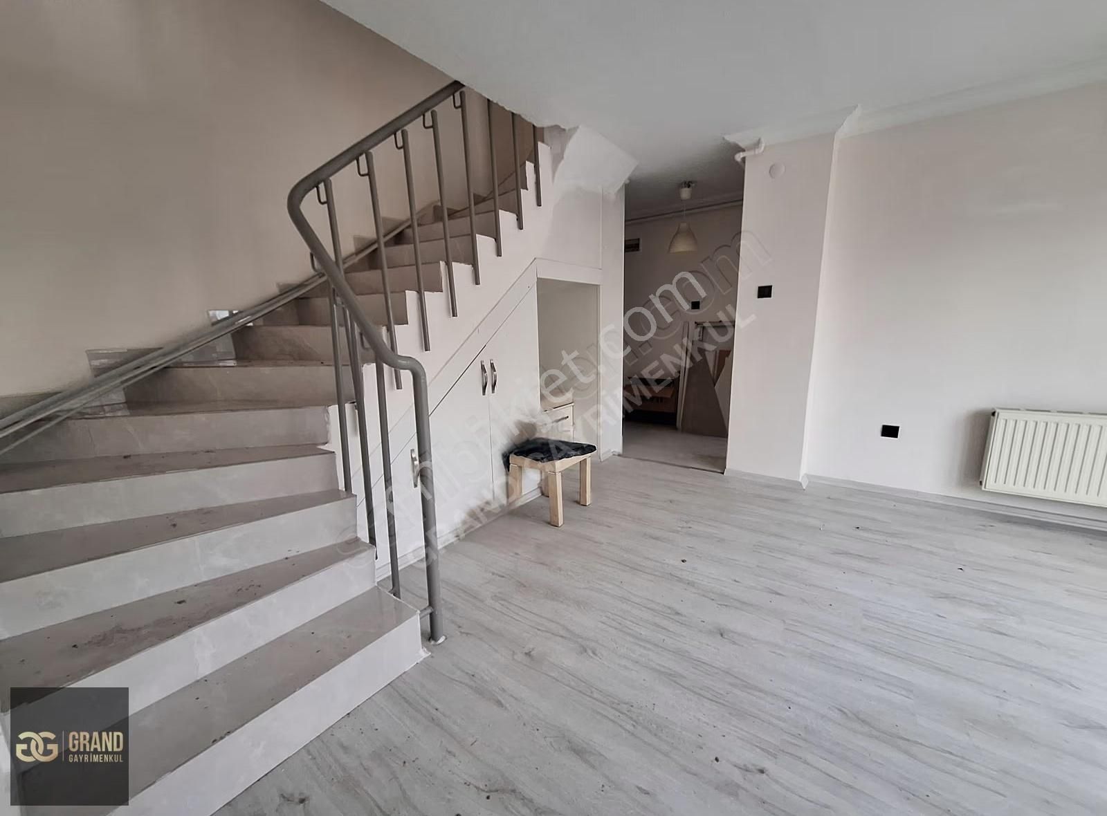 Eryaman 3.etap - Site İçerisinde Full Yapılı 3+1 Kiralık Dubleks - Görsel 10