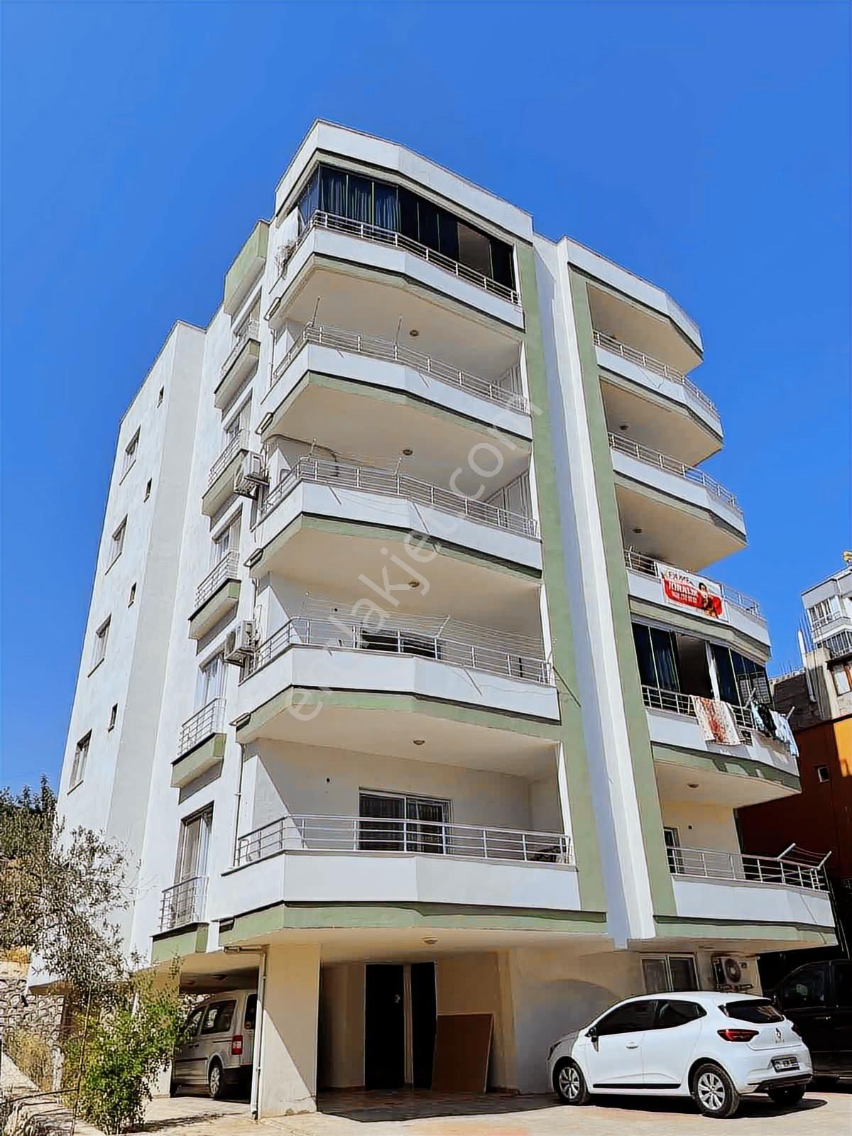 Silifke Atakent Begonya Sokak Eşyalı 1+1 | Çift Banyo | Kiracılı - Görsel 12