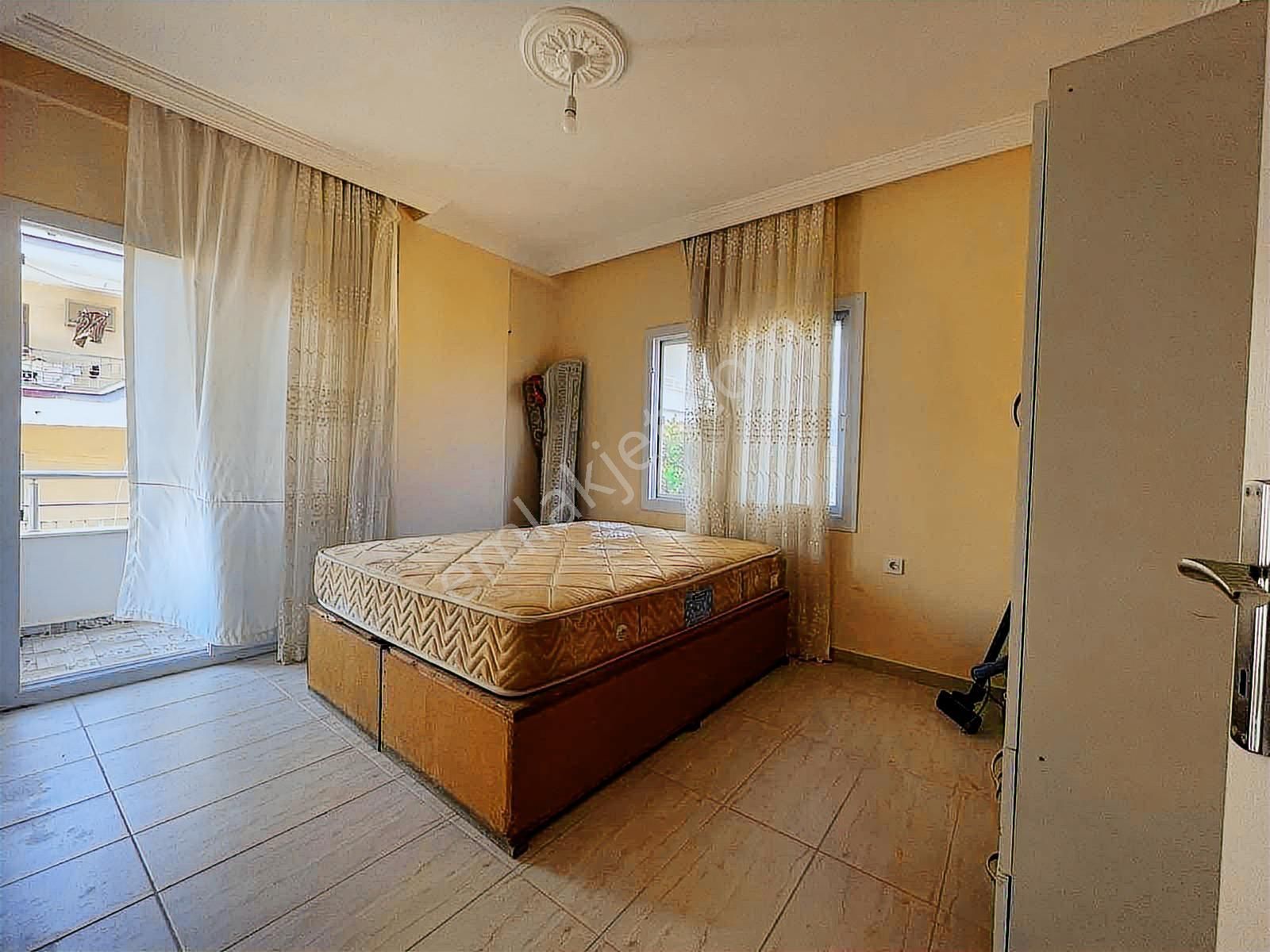 Silifke Atakent Begonya Sokak Eşyalı 1+1 | Çift Banyo | Kiracılı - Görsel 14