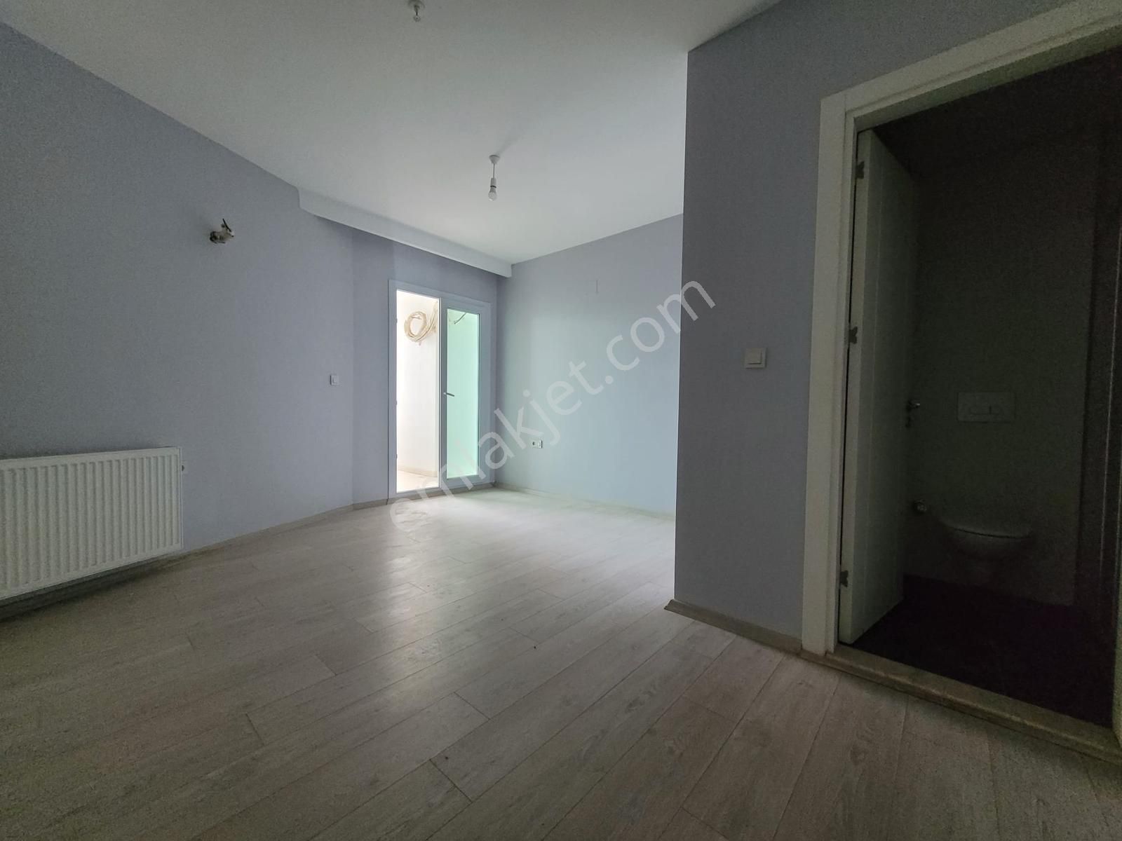 Yüzüncüyıl'da 16. Kat, Havuzlu Güvenlikli Site İçinde Kiralık - Görsel 16