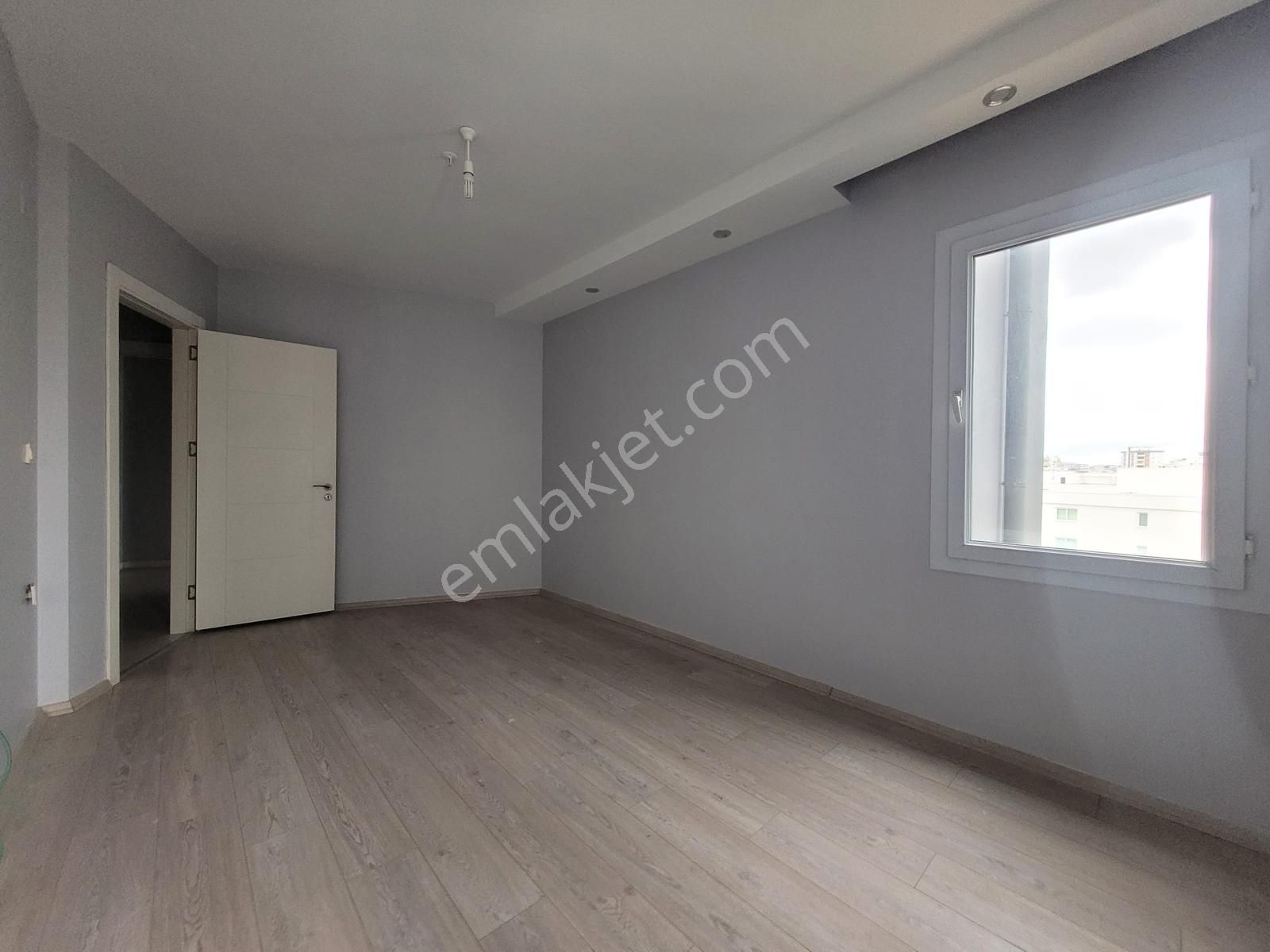 Yüzüncüyıl'da 16. Kat, Havuzlu Güvenlikli Site İçinde Kiralık - Görsel 9
