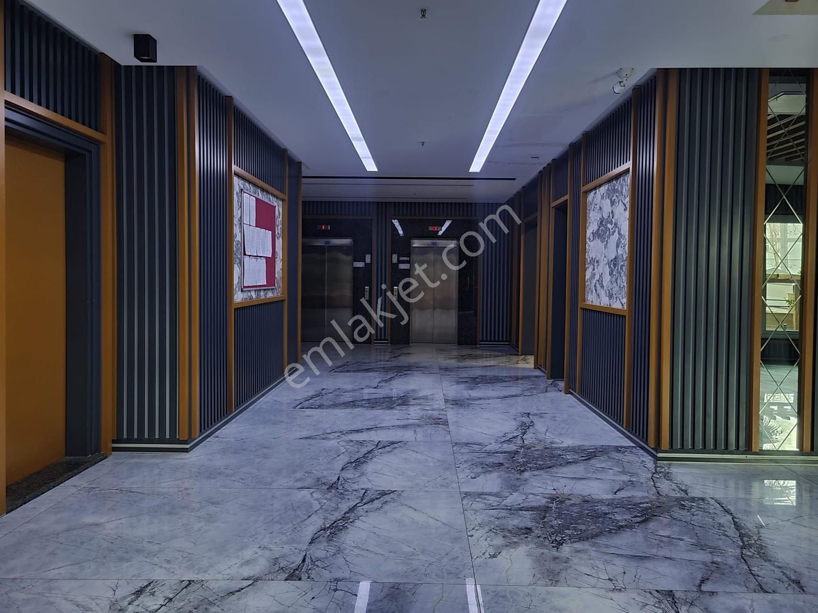 Yüzüncüyıl'da 16. Kat, Havuzlu Güvenlikli Site İçinde Kiralık - Görsel 21