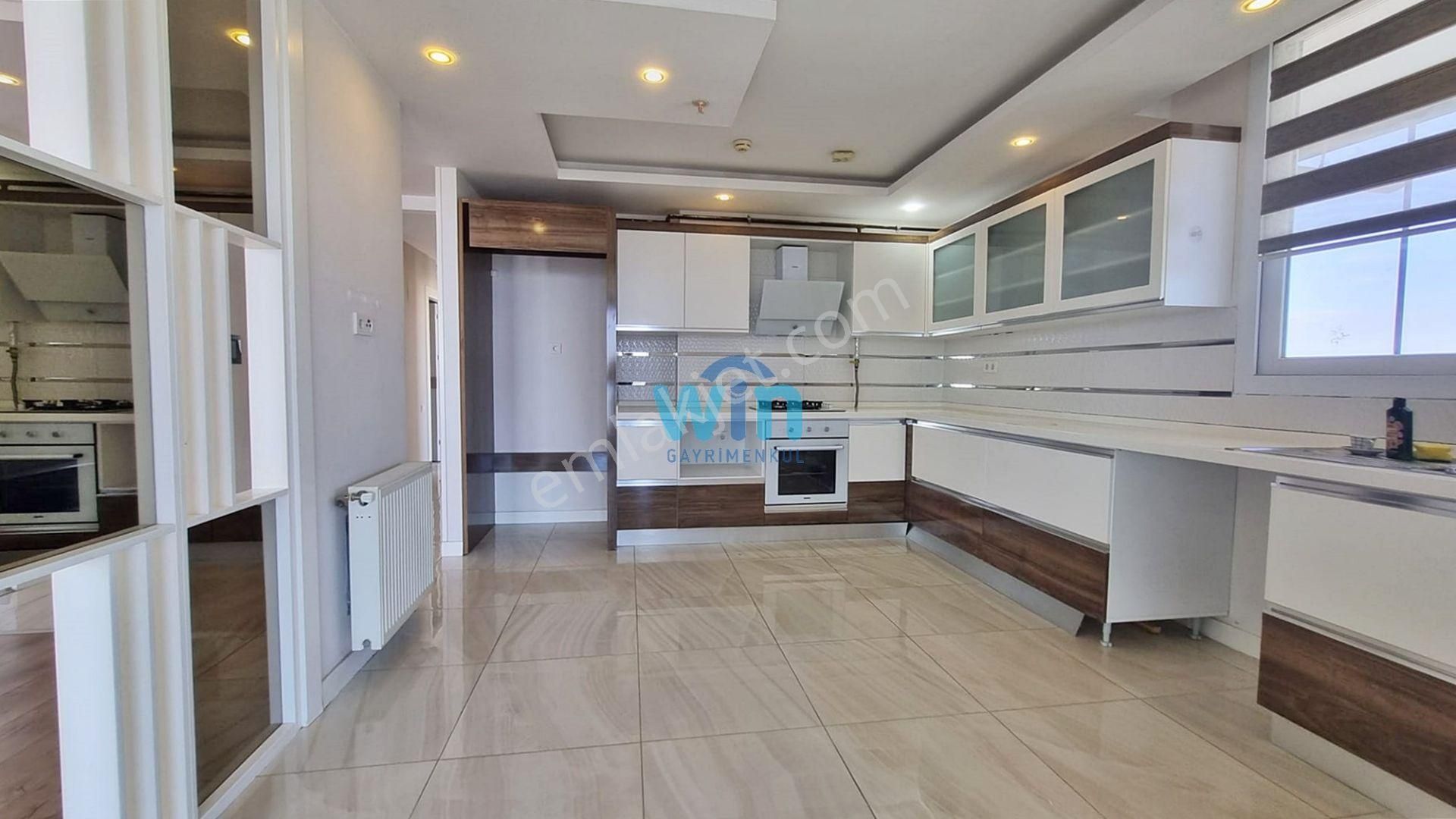 Win'den Deniz Manzaralı Üniversite Cadde Üstünde Kiralık 3+1 - Görsel 14