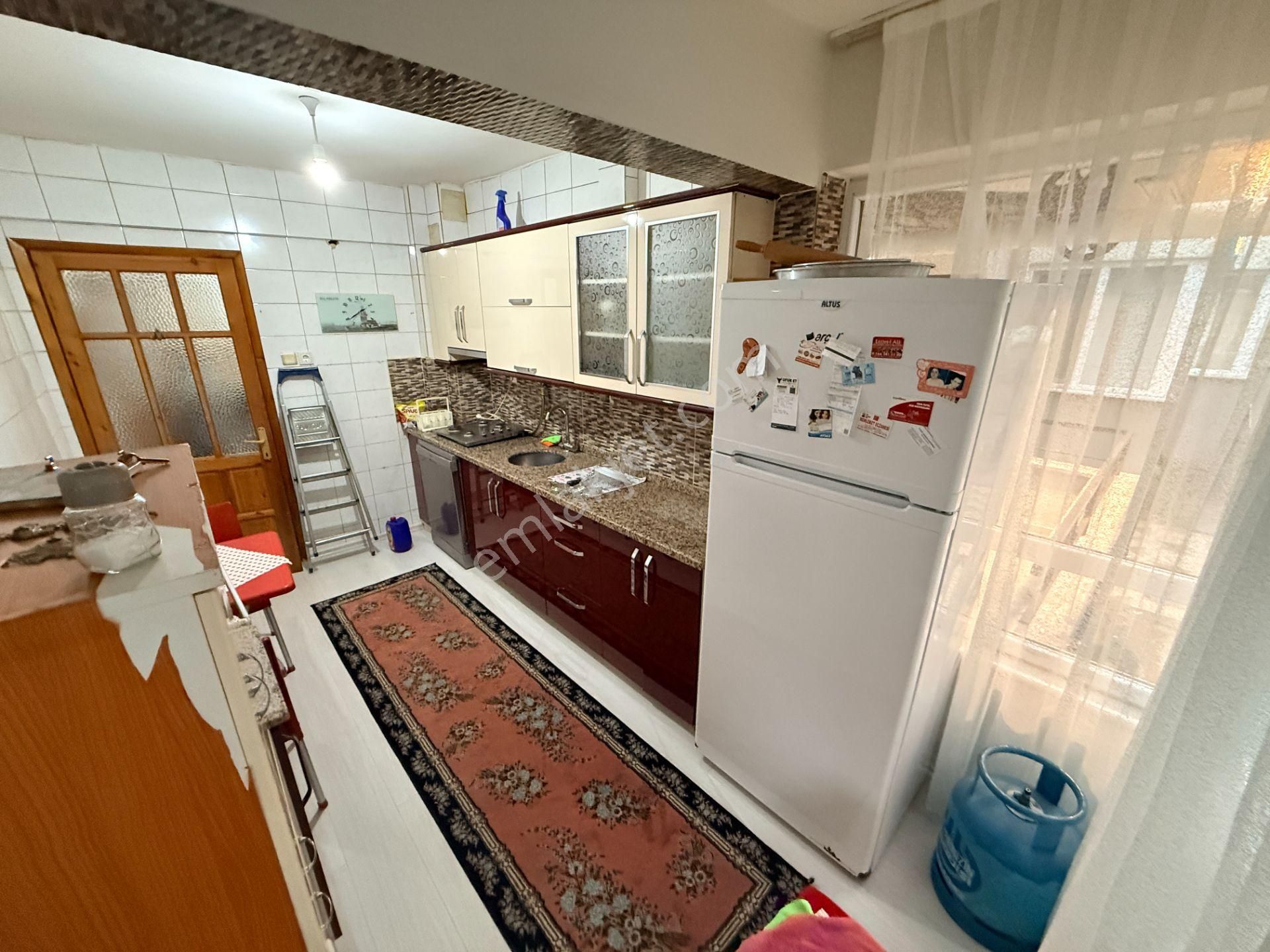 ▀jet'ten Akçay'da Ön Cephe Doğalgazlı Eşyasız Kiralık 3+1 Daire▀ - Görsel 3