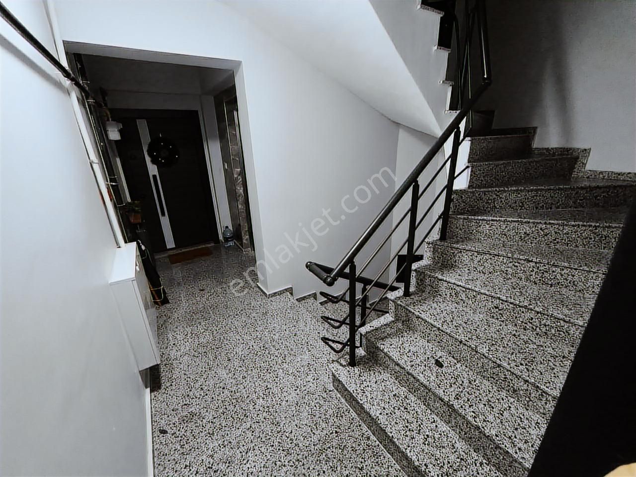 Satılık Bağcılar Güneşli Hürriyet Mah. 2+1 80m2 Sıfır Daire !!! - Görsel 11