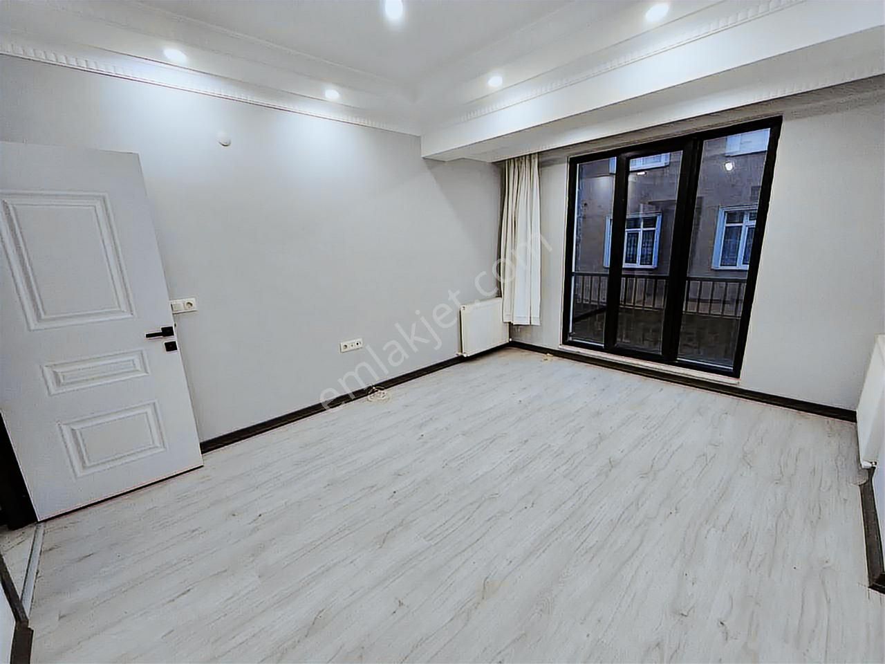 Satılık Bağcılar Güneşli Hürriyet Mah. 2+1 80m2 Sıfır Daire !!! - Görsel 15