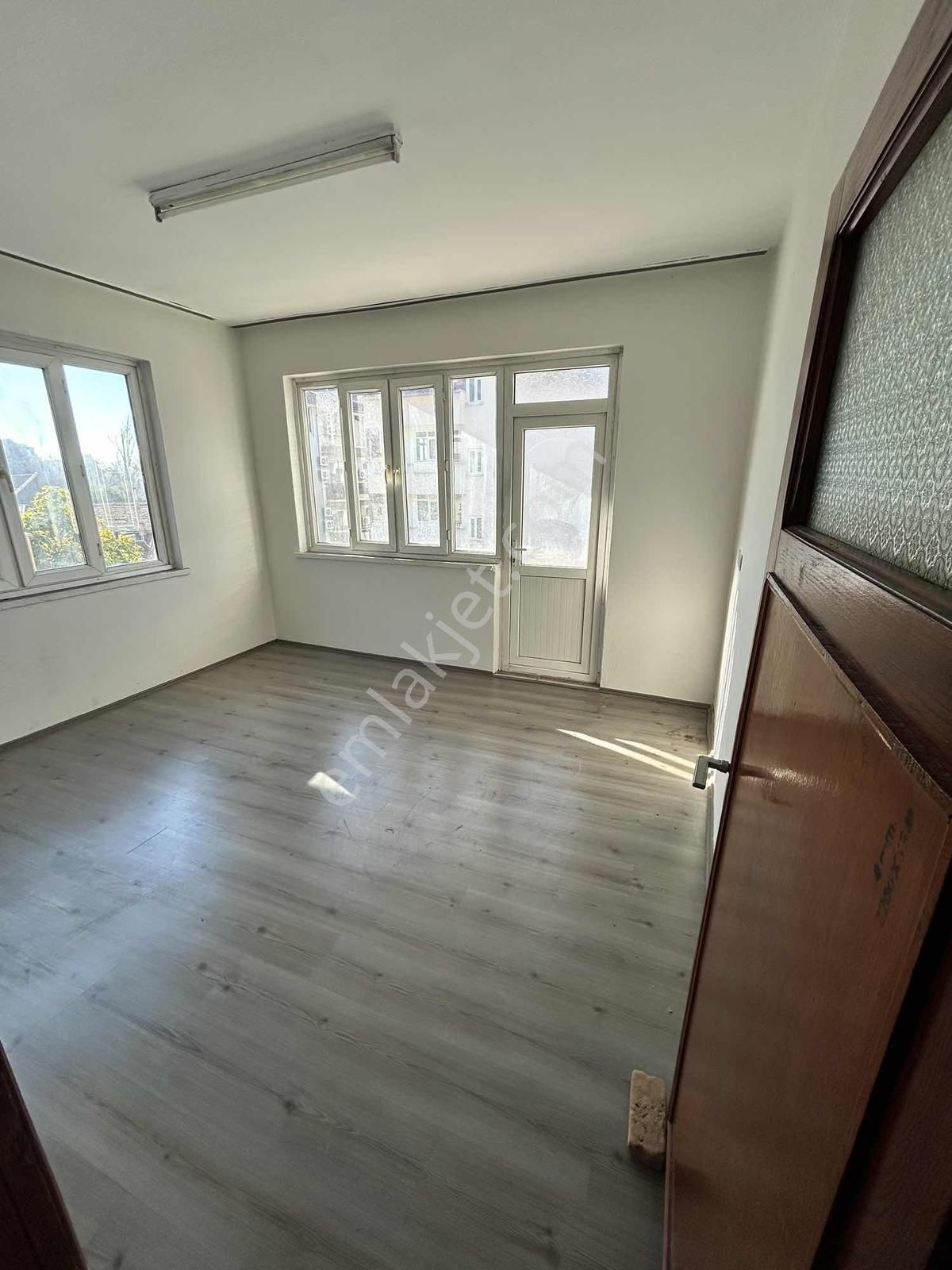 Yukarıpazarcı Mahallesi 3+1 3. Kat Kiralık Daire - Görsel 22