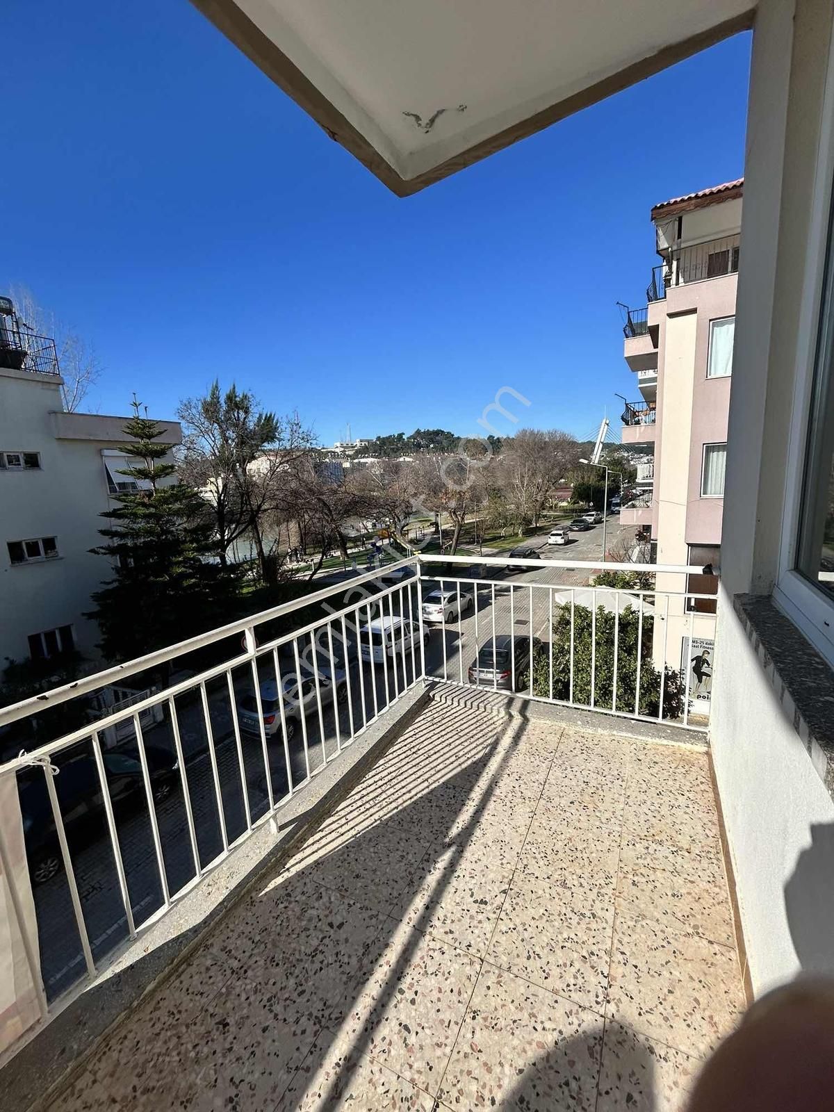 Yukarıpazarcı Mahallesi 3+1 3. Kat Kiralık Daire - Görsel 12