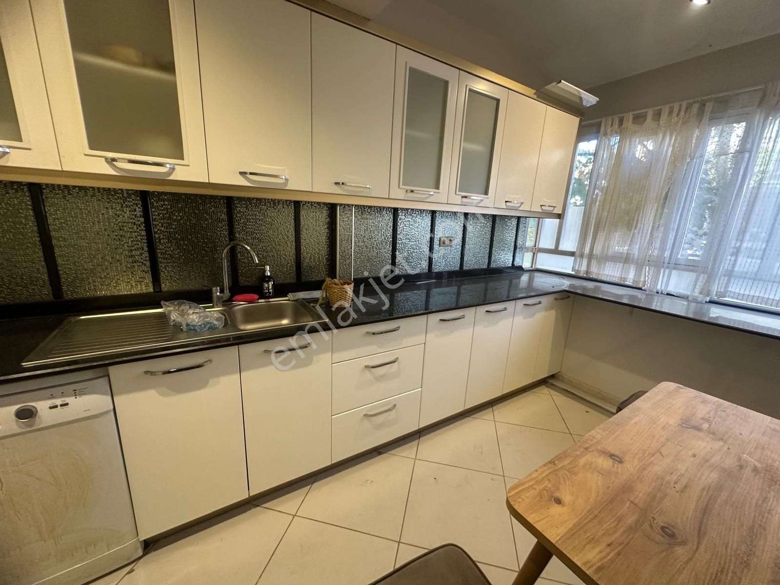 Alanya Güllerpınarı Mah.satılık 1+1 Daire - Görsel 5