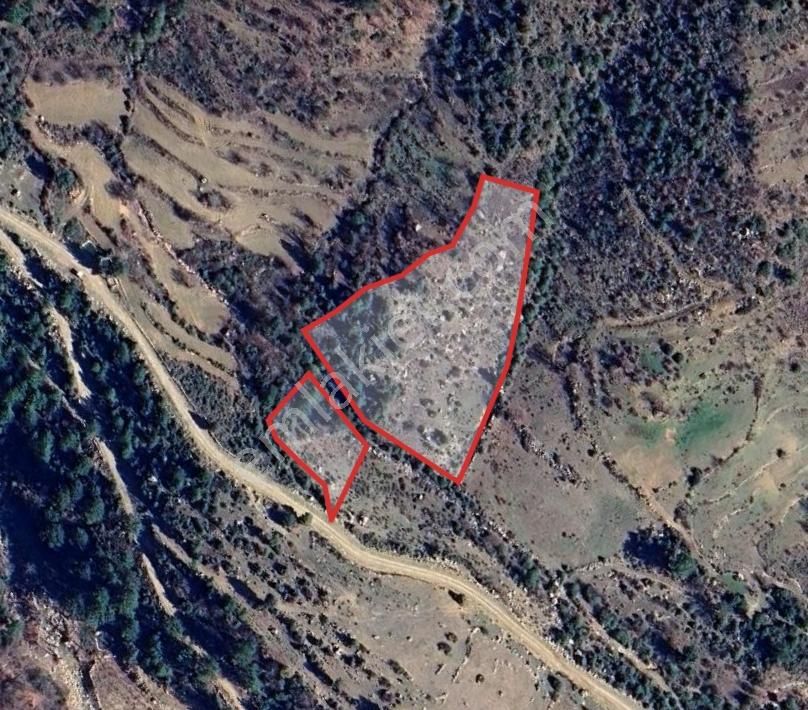 Karatepede Yola Cepheli 8.516 M² Tarla - Görsel 6