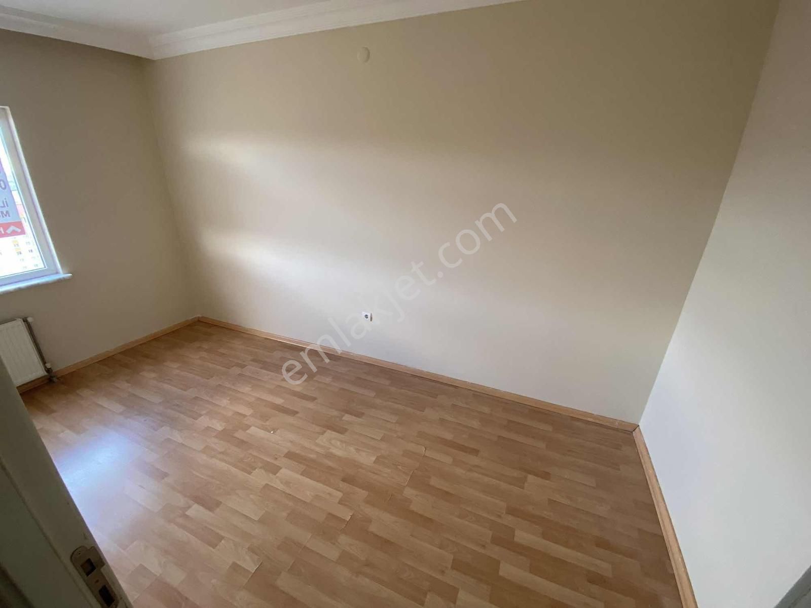 Turkuazda Ticaret Merkezi Yakını Manzaralı 2+1 - Görsel 14