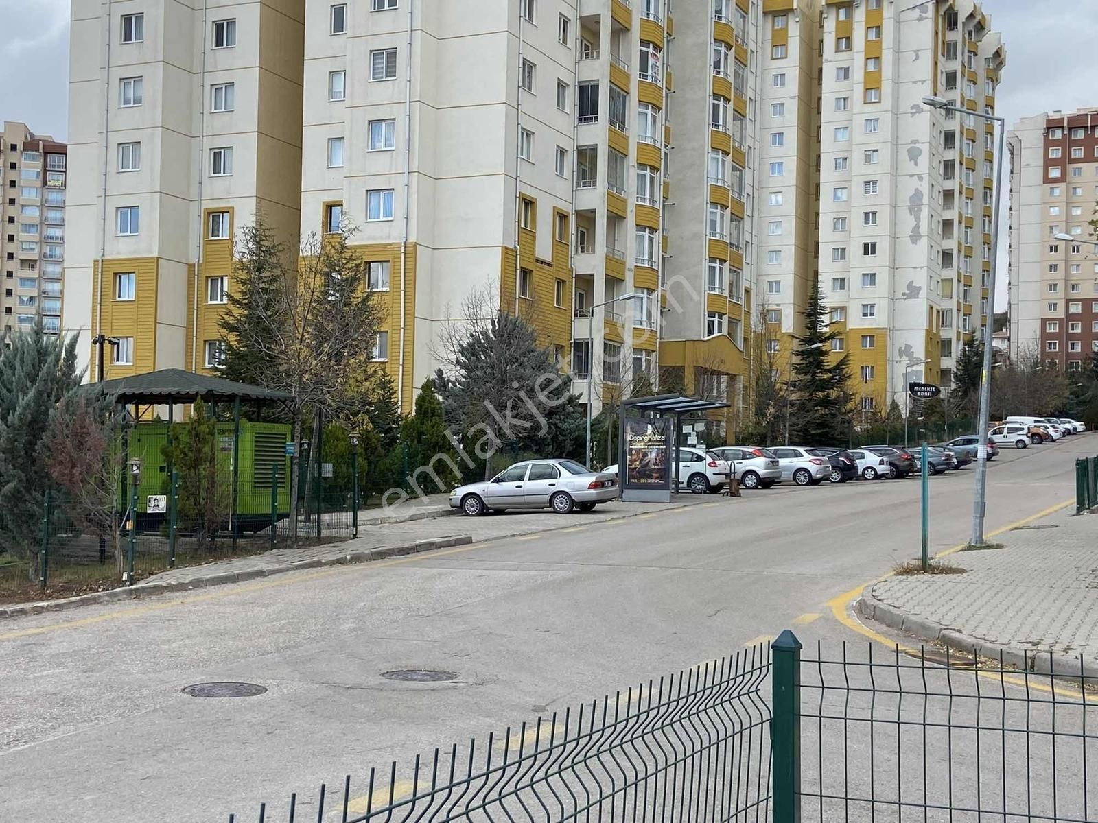 Turkuazda Ticaret Merkezi Yakını Manzaralı 2+1 - Görsel 17