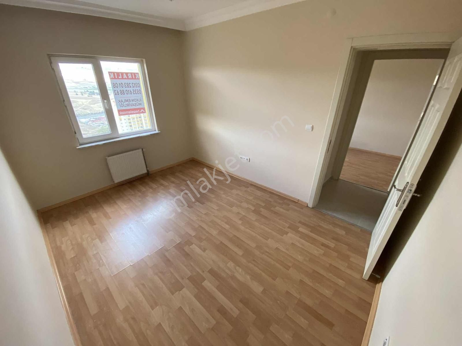 Turkuazda Ticaret Merkezi Yakını Manzaralı 2+1 - Görsel 22