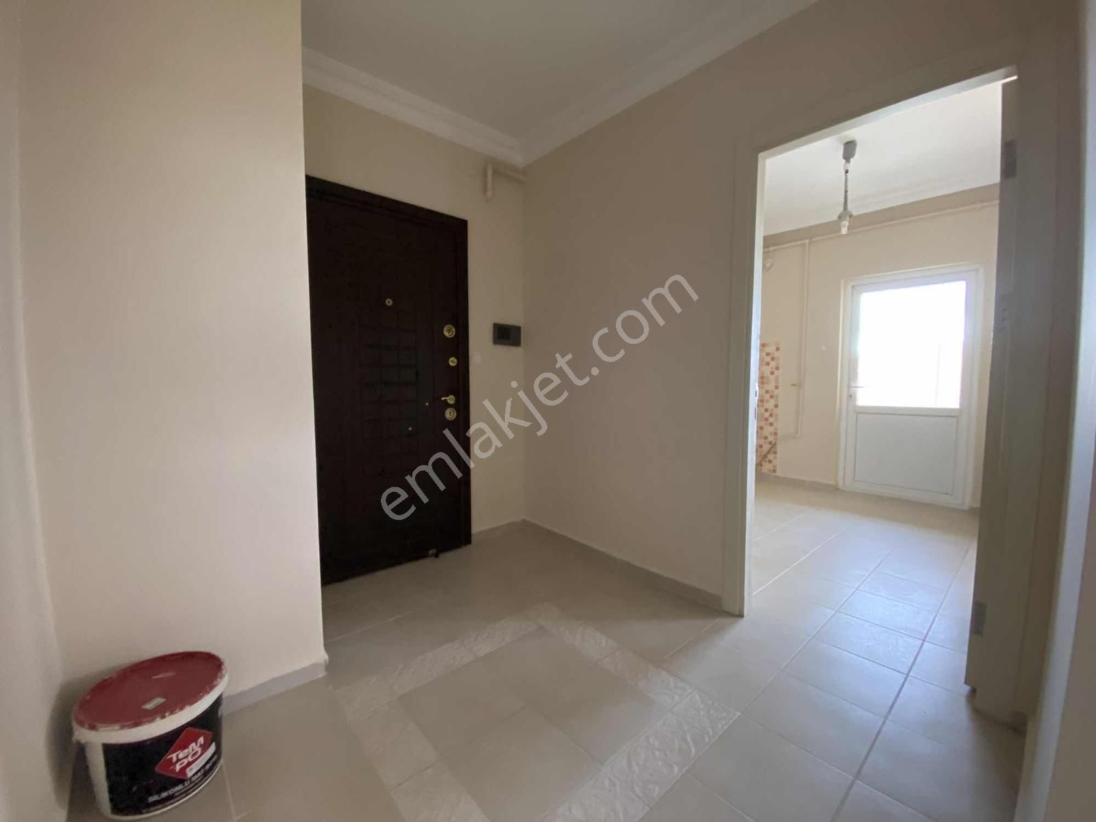 Turkuazda Ticaret Merkezi Yakını Manzaralı 2+1 - Görsel 6