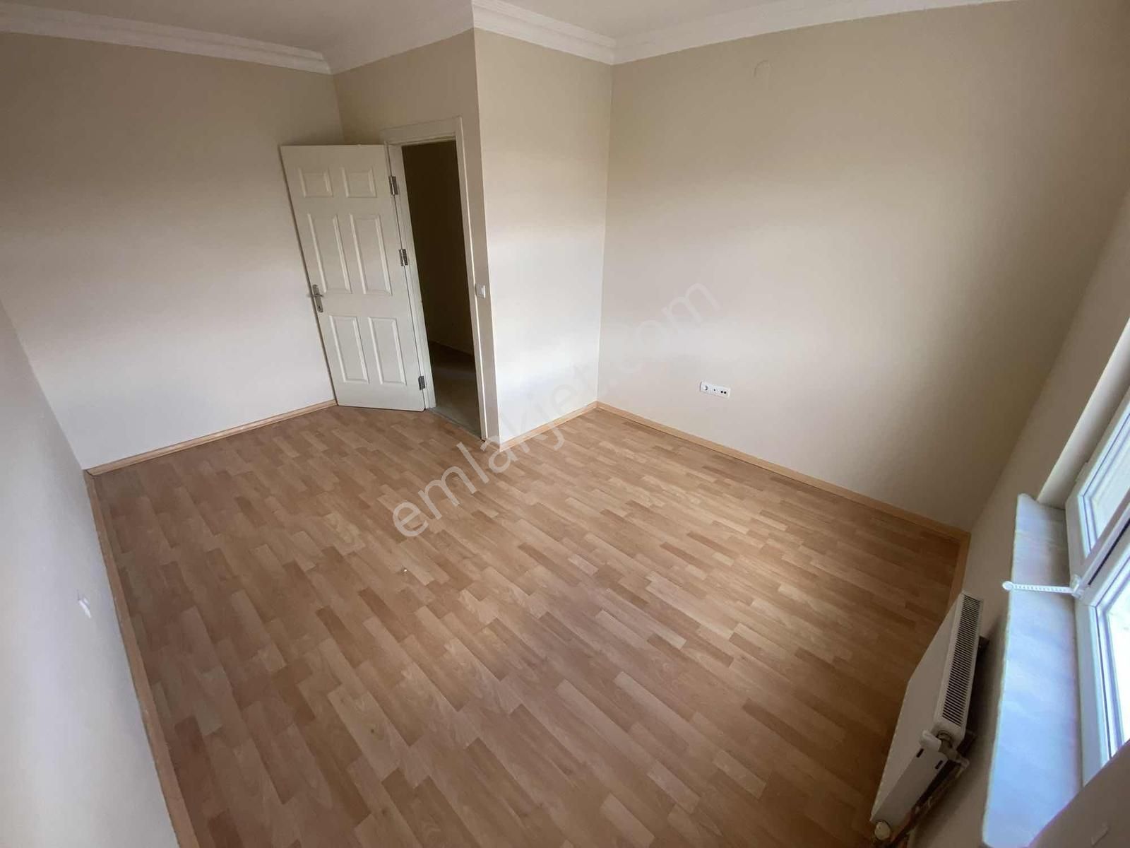 Turkuazda Ticaret Merkezi Yakını Manzaralı 2+1 - Görsel 21