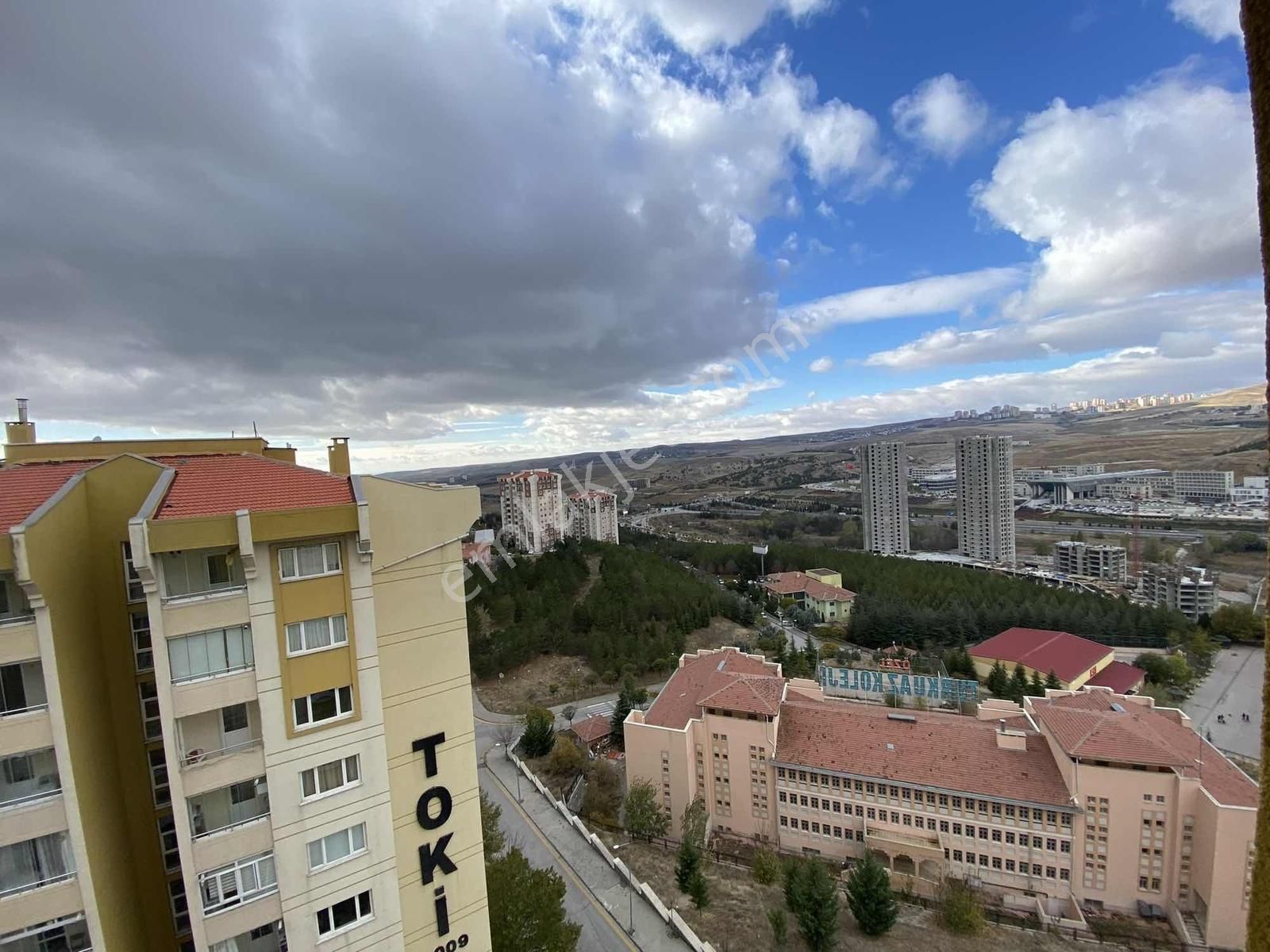 Turkuazda Ticaret Merkezi Yakını Manzaralı 2+1 - Görsel 9