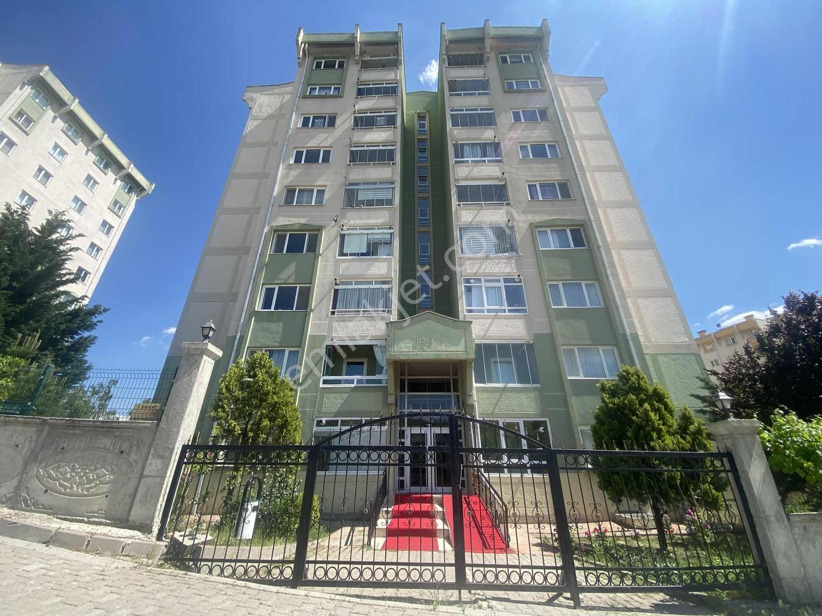 Turkuazda Nilüfer Adasında 2+1 Satılık