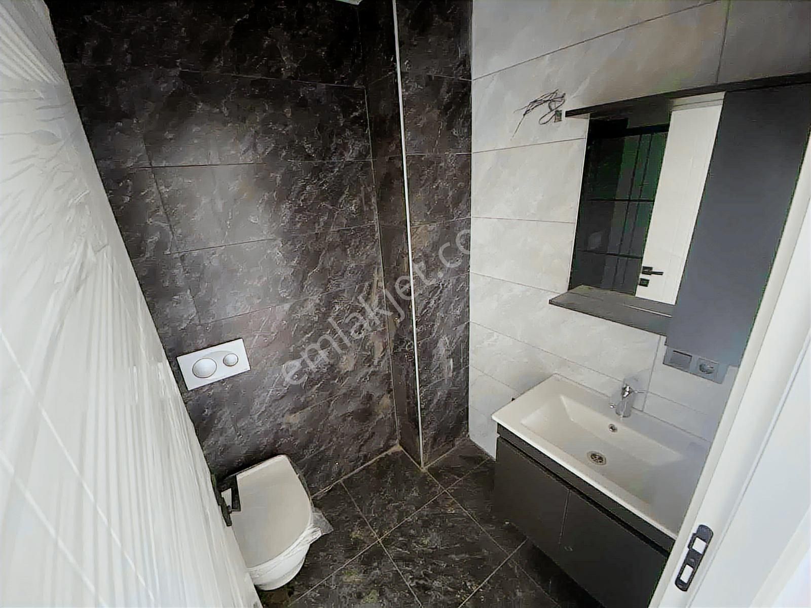 Taşpınar Erbo Sitesinde Kapalı Otoparklı 1+1 - Görsel 16