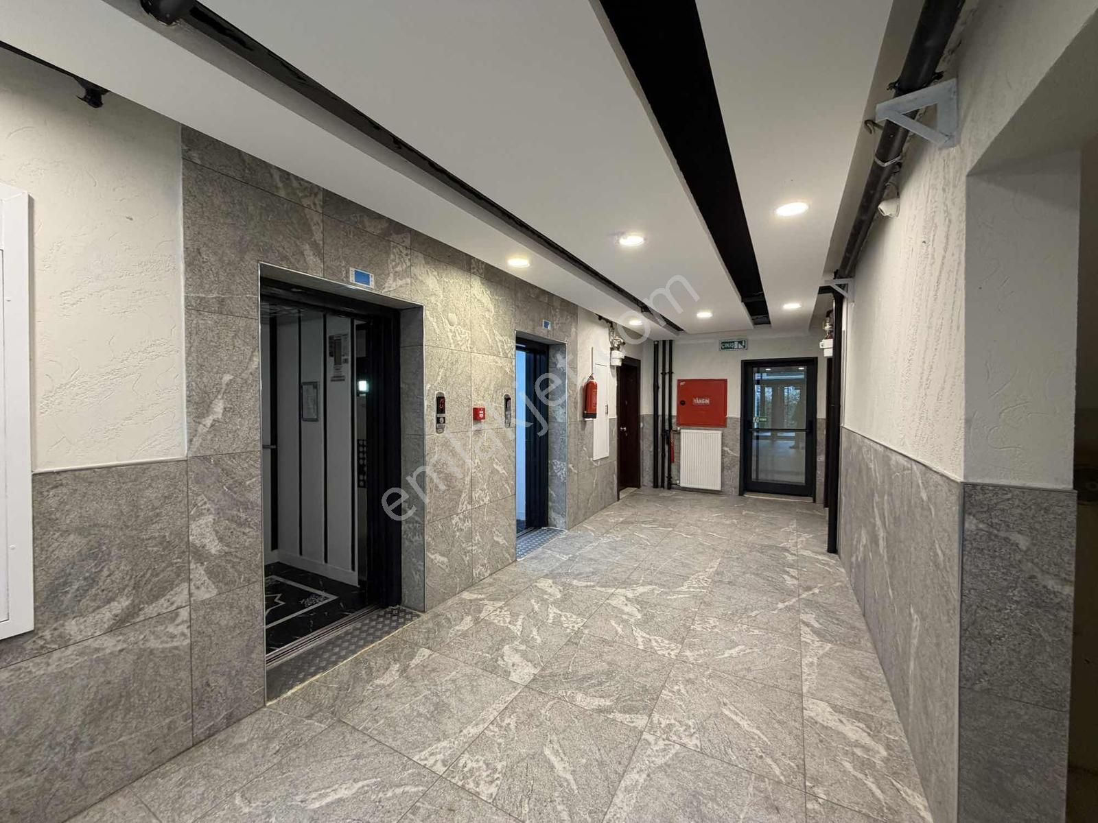 Turkuaz 1.bölge Canan Market Yanı Manzaralı 3+1 - Görsel 22