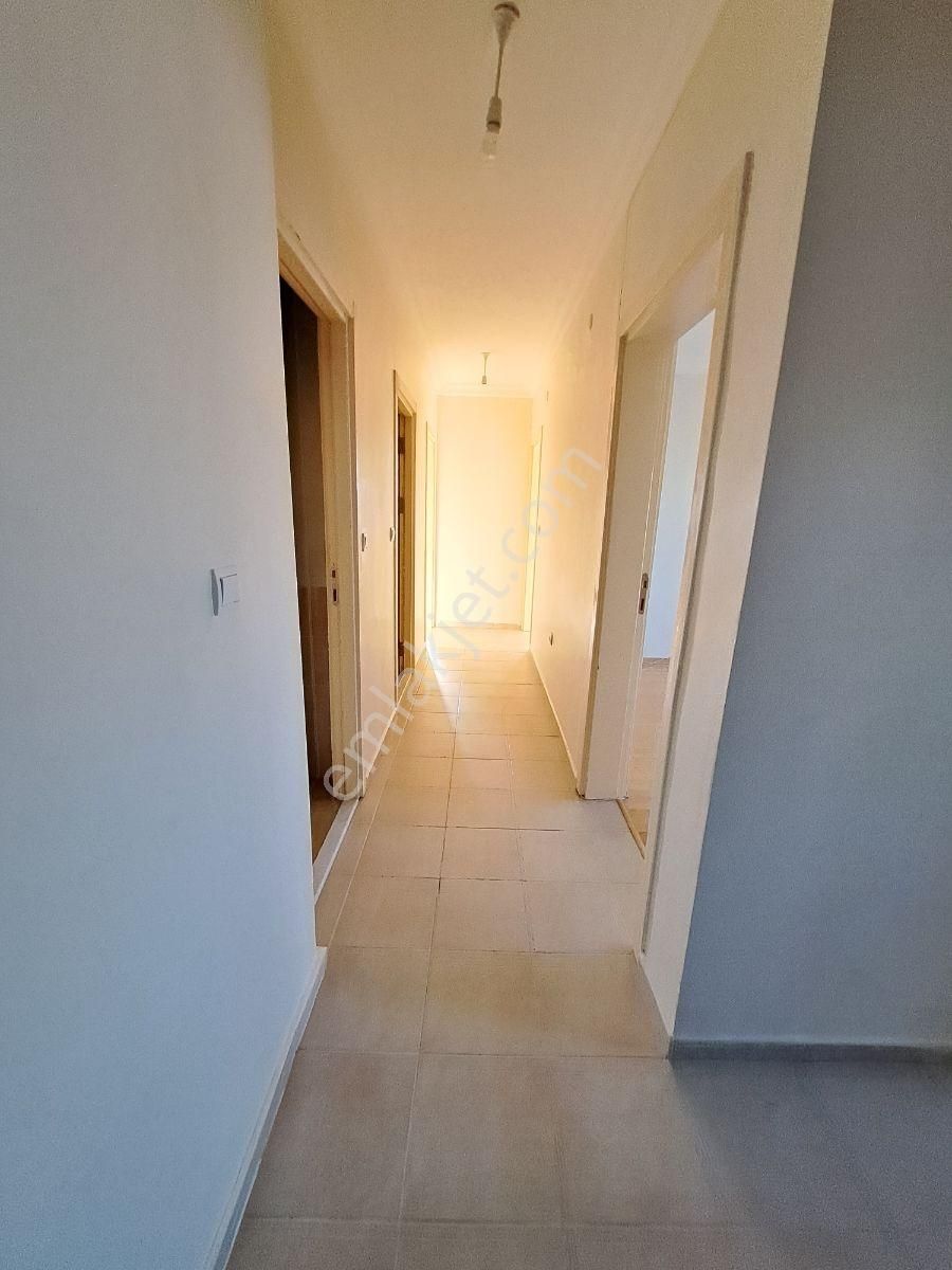 Turkuaz'da İlkokul Yakını Cadde Üzeri Durak Karşısı 2+1 - Görsel 9