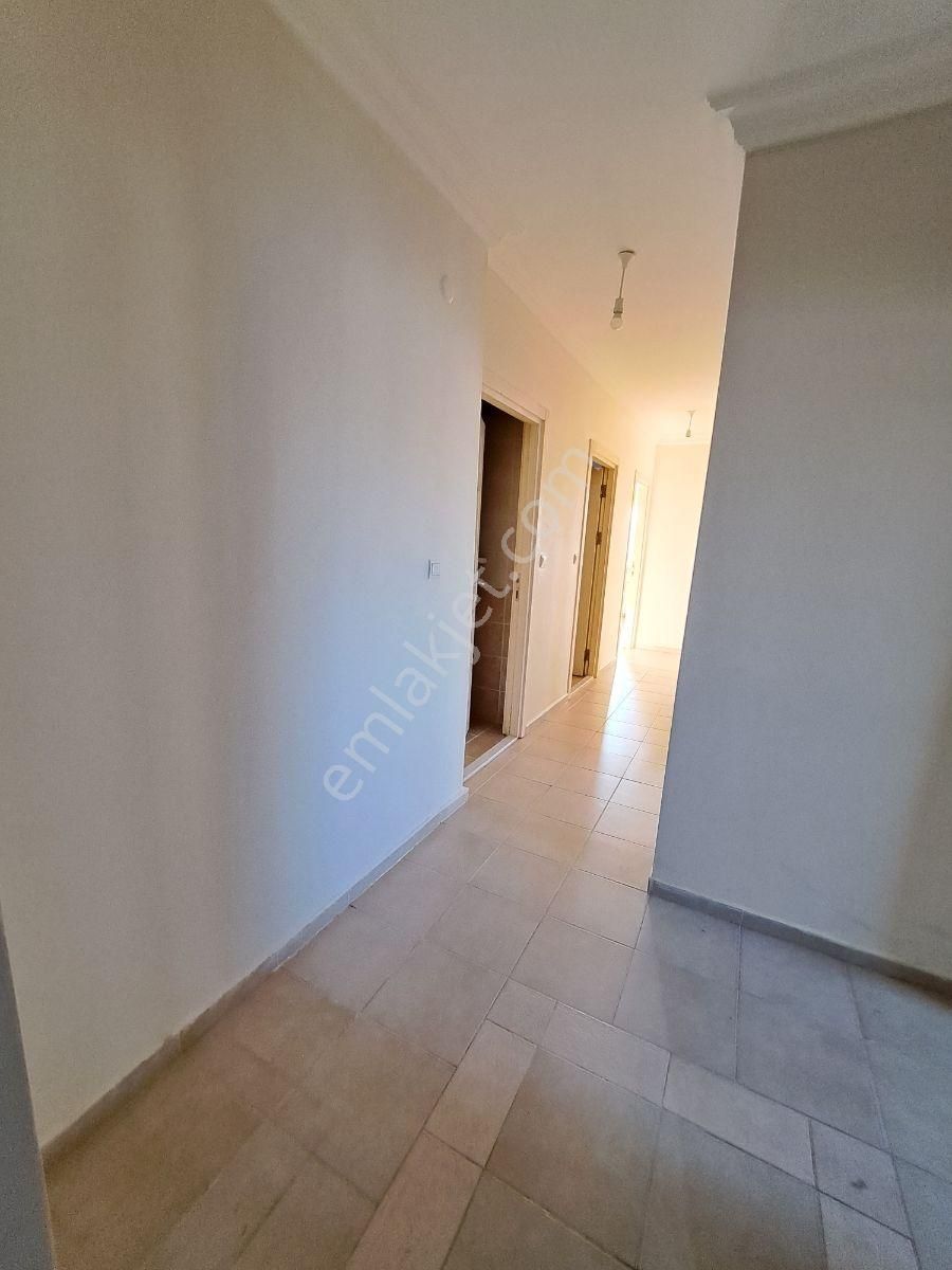 Turkuaz'da İlkokul Yakını Cadde Üzeri Durak Karşısı 2+1 - Görsel 6