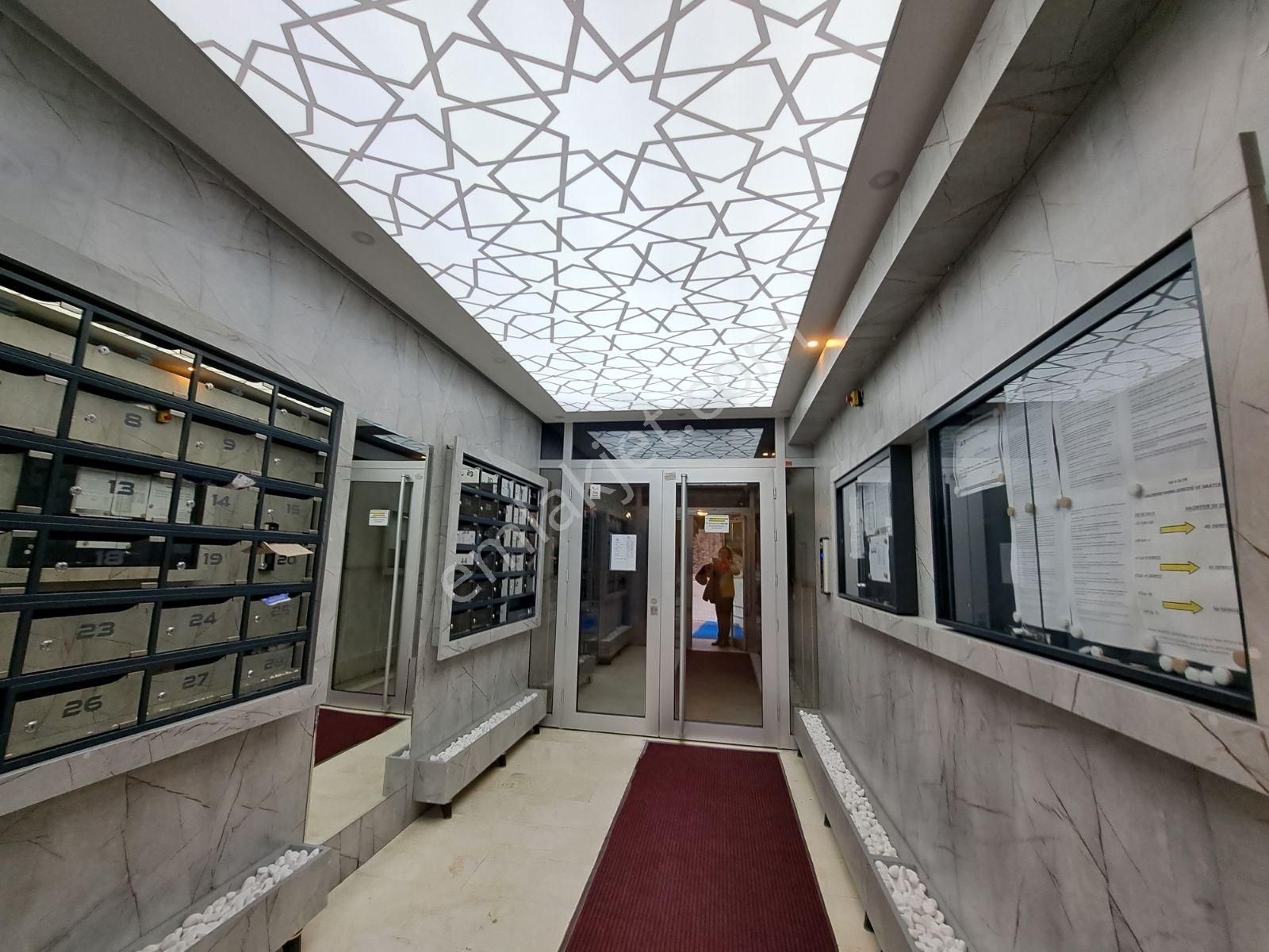 Turkuaz Yapılı Bakımlı 1 Bölge Canan Market Yakını 3+1 - Görsel 19