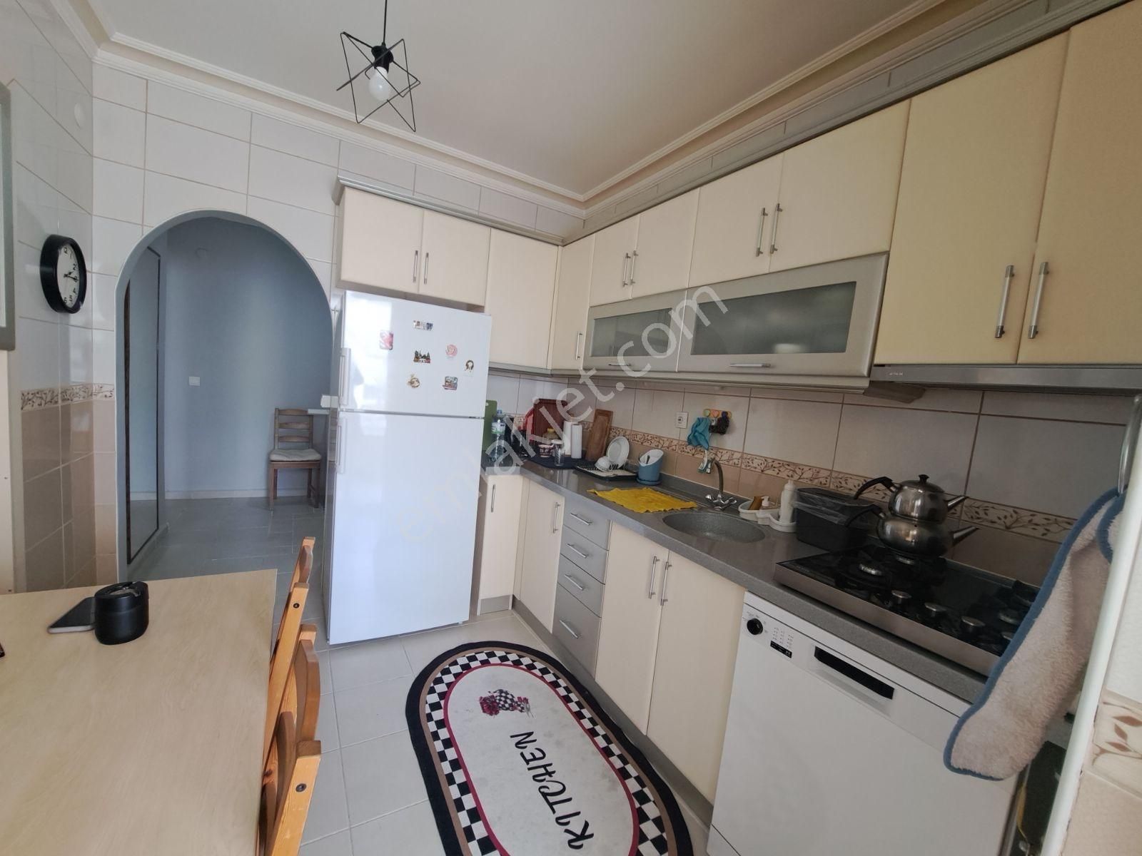 Turkuaz'da Cadde Üzeri Yapılı Güney Cephe 2+1 - Görsel 15