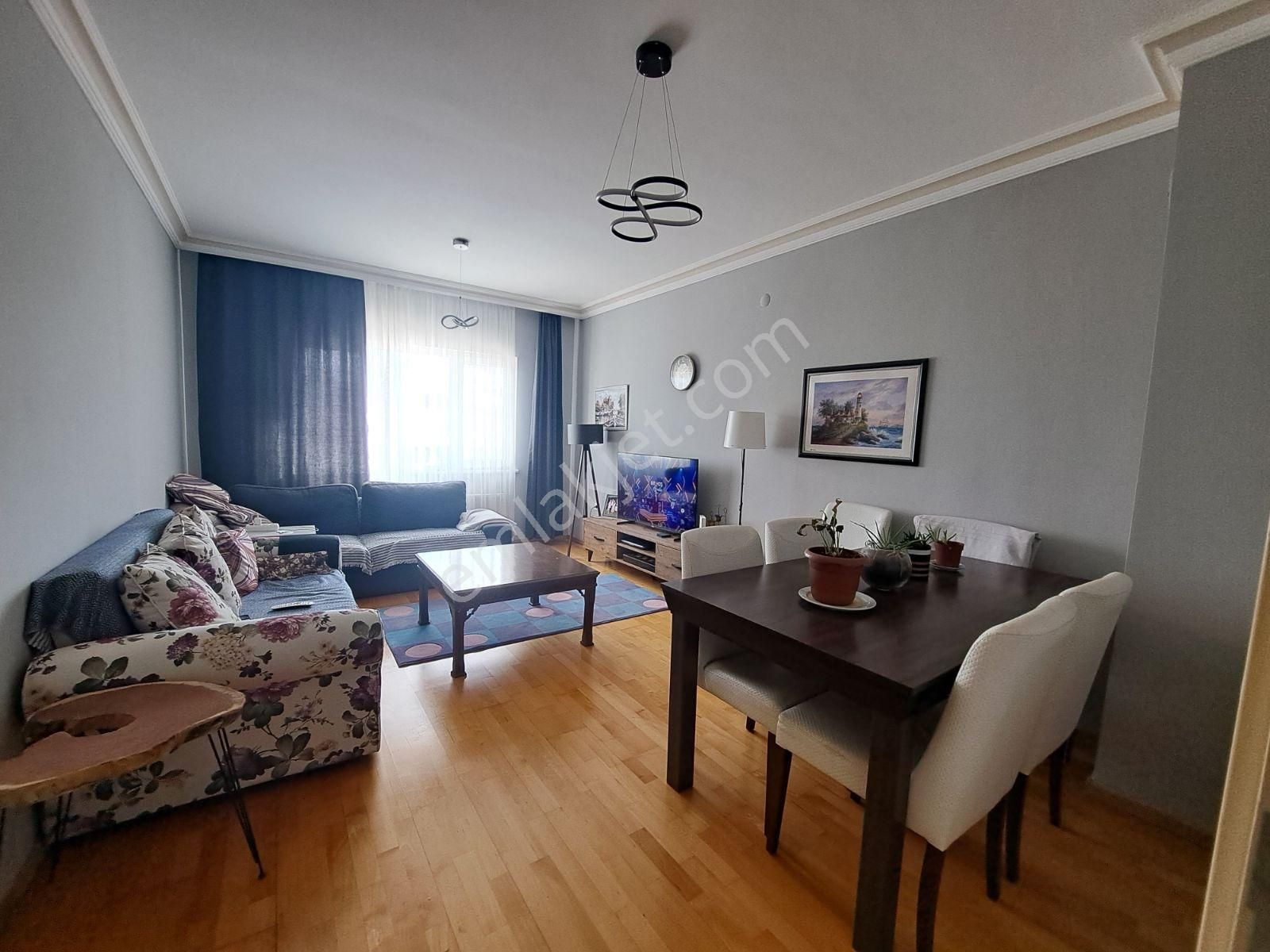 Turkuaz'da Cadde Üzeri Yapılı Güney Cephe 2+1 - Görsel 5