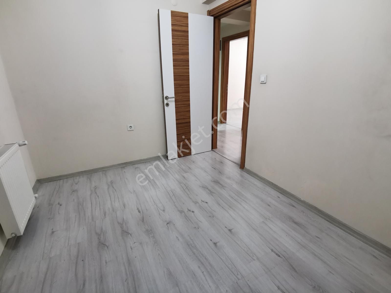 Şemikler İzban Ve Anadolu Cad.yakını Arakat Kiralık 2+1 Daire - Görsel 2