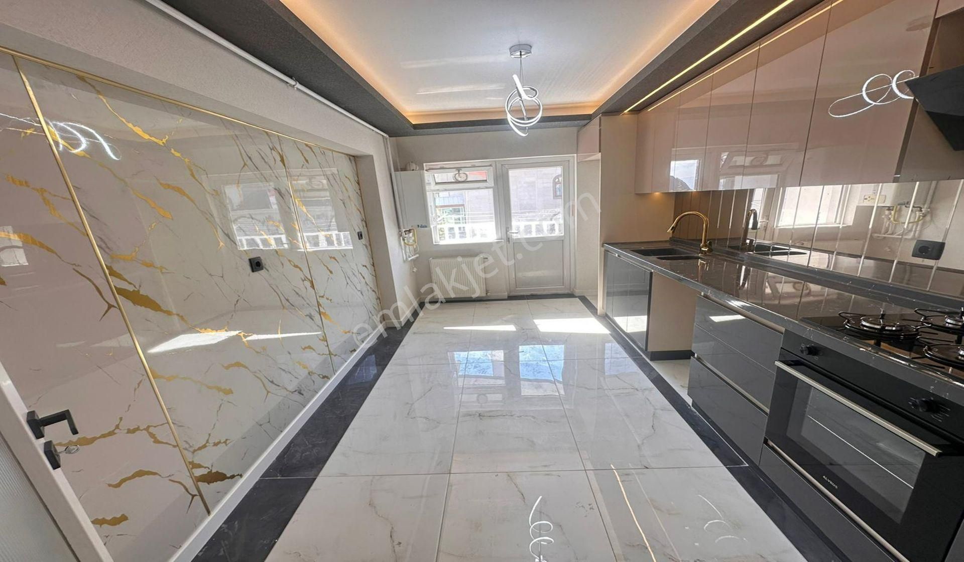 Osmangazide Katta 3+1 Lüx Mimari Yapılı Asansörlü - Görsel 2