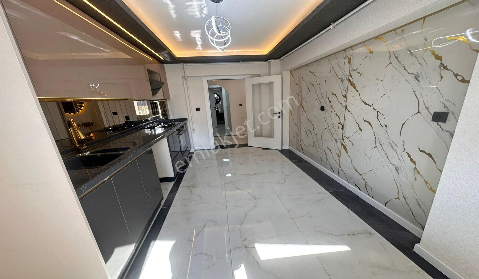 Osmangazide Katta 3+1 Lüx Mimari Yapılı Asansörlü - Görsel 4