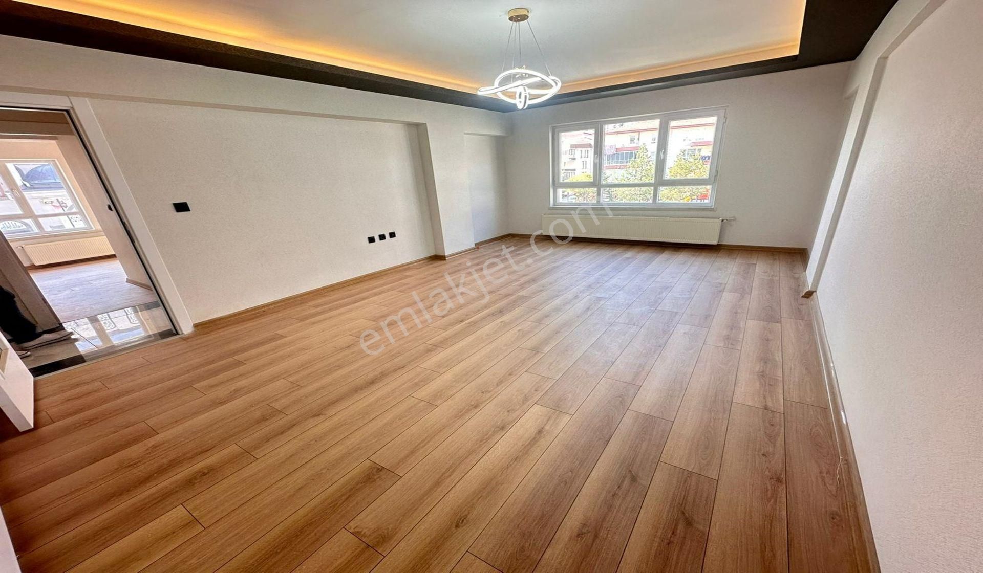 Osmangazide Katta 3+1 Lüx Mimari Yapılı Asansörlü - Görsel 6