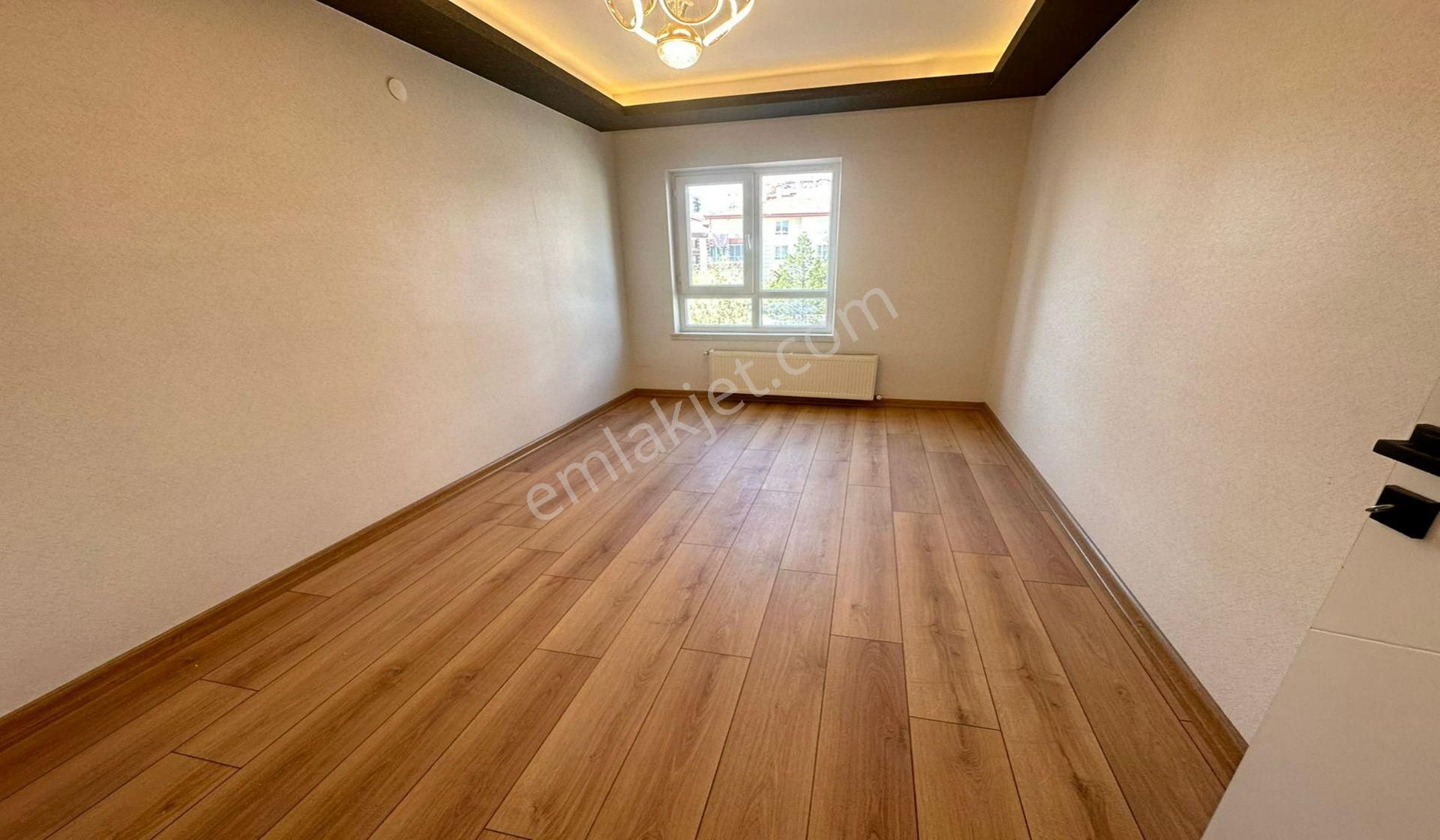 Osmangazide Katta 3+1 Lüx Mimari Yapılı Asansörlü - Görsel 9