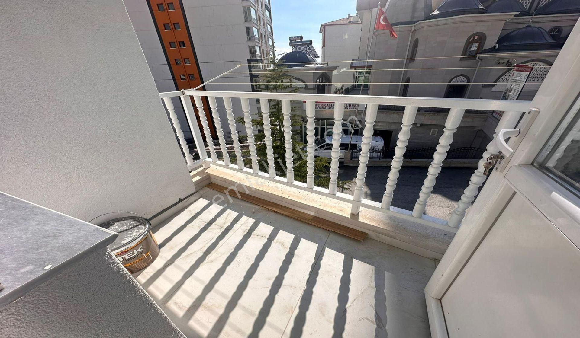 Osmangazide Katta 3+1 Lüx Mimari Yapılı Asansörlü - Görsel 14