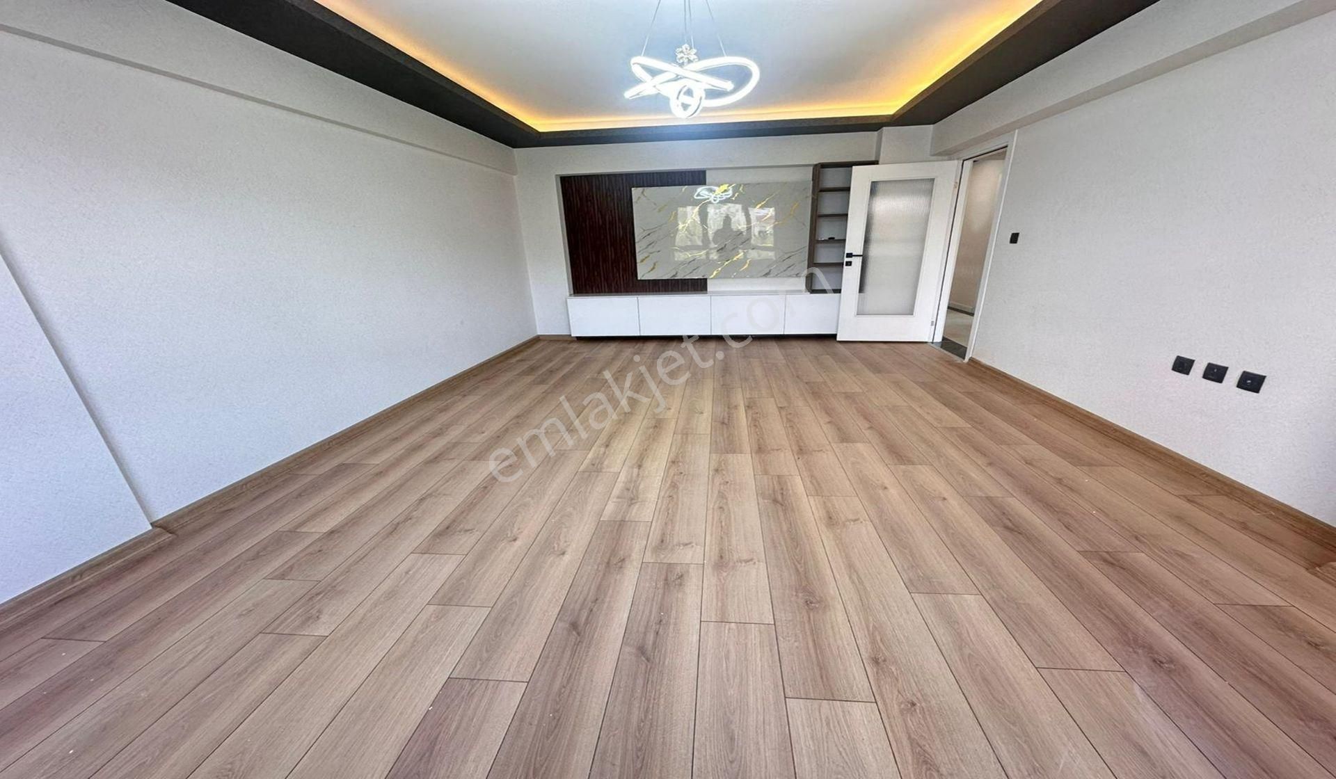 Osmangazide Katta 3+1 Lüx Mimari Yapılı Asansörlü - Görsel 7