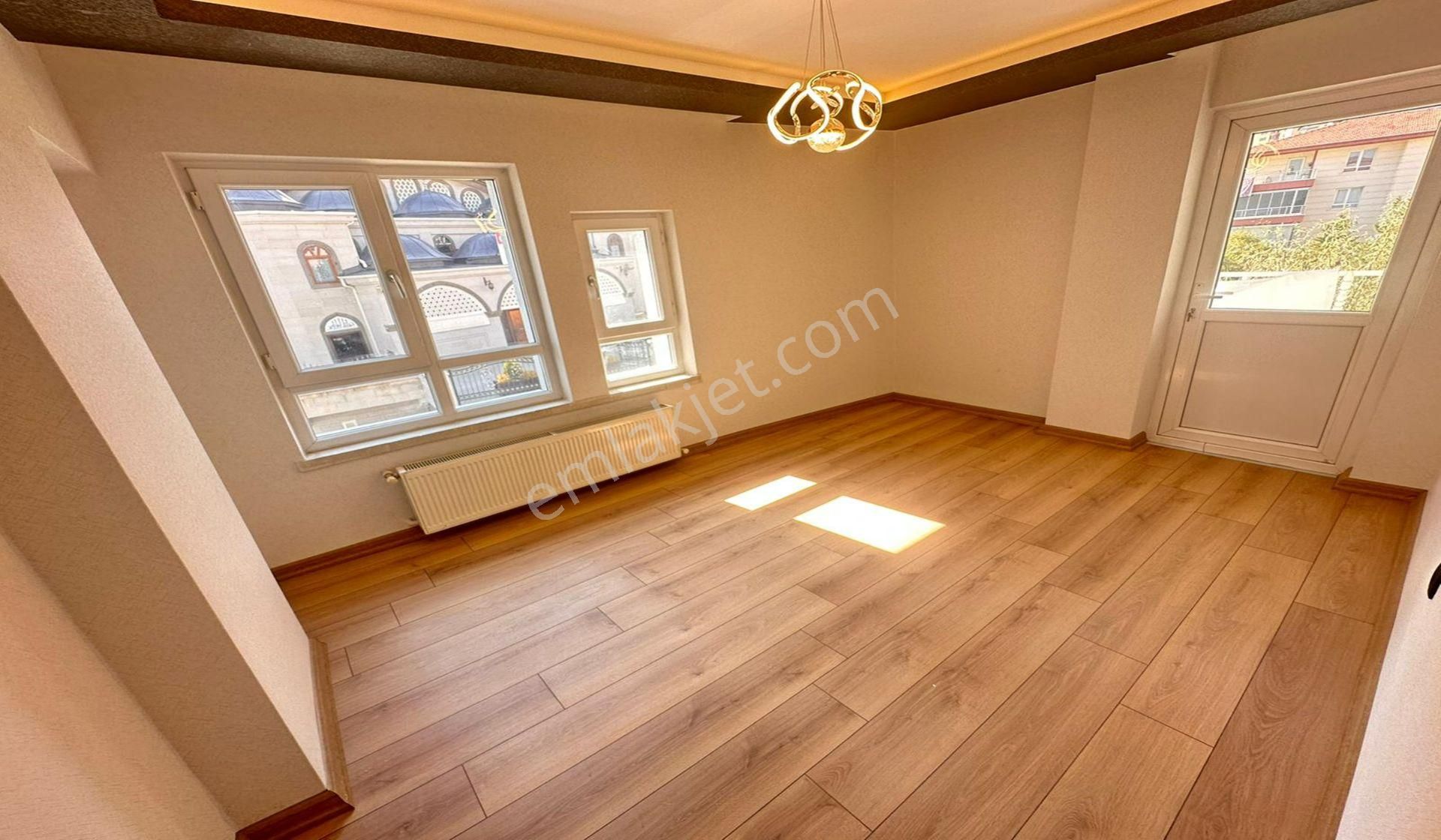 Osmangazide Katta 3+1 Lüx Mimari Yapılı Asansörlü - Görsel 12