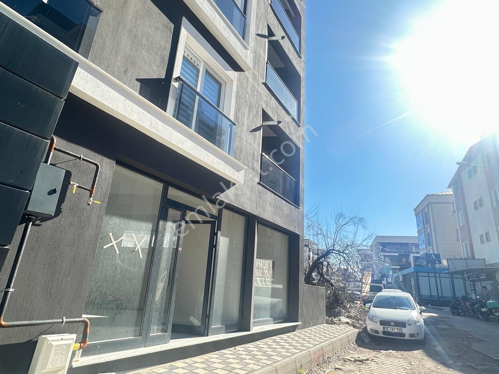 Seyrek'te Merkezi Konum Da Kiralık Dükkan - Görsel 18