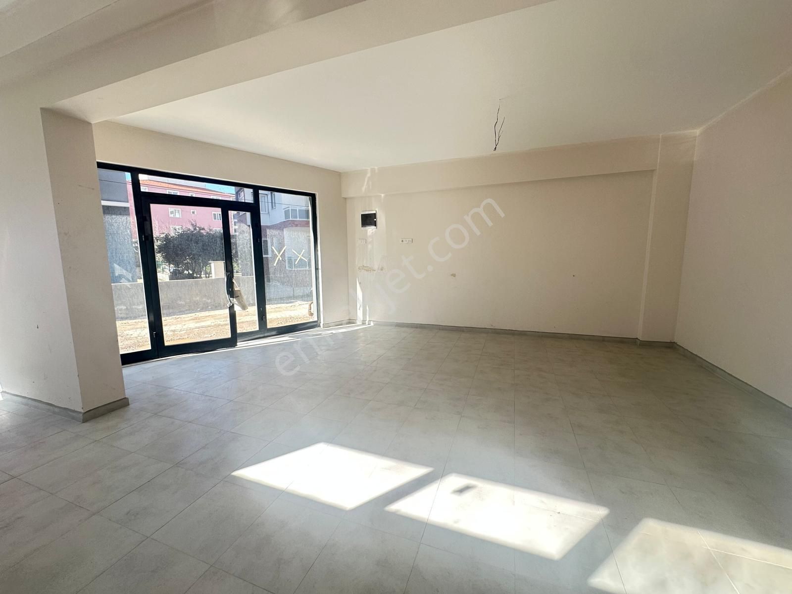 Seyrek'te Merkezi Konum Da Kiralık Dükkan - Görsel 10