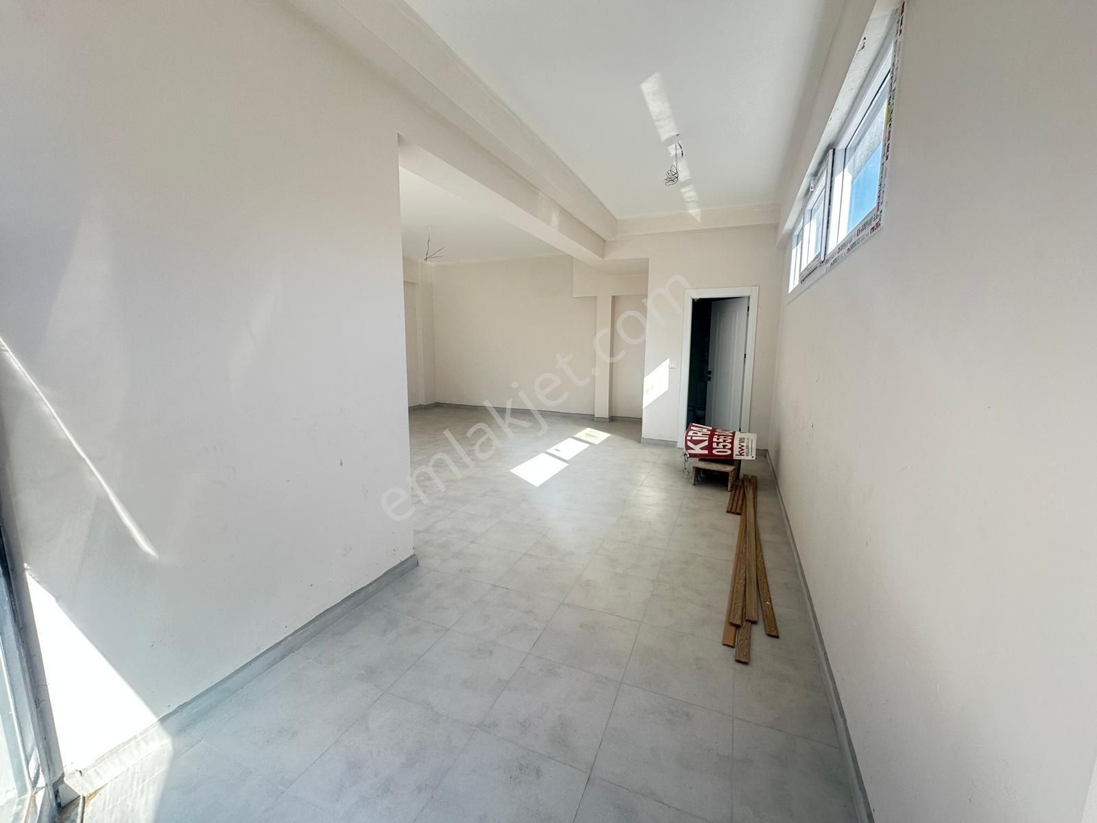 Seyrek'te Merkezi Konum Da Kiralık Dükkan - Görsel 13