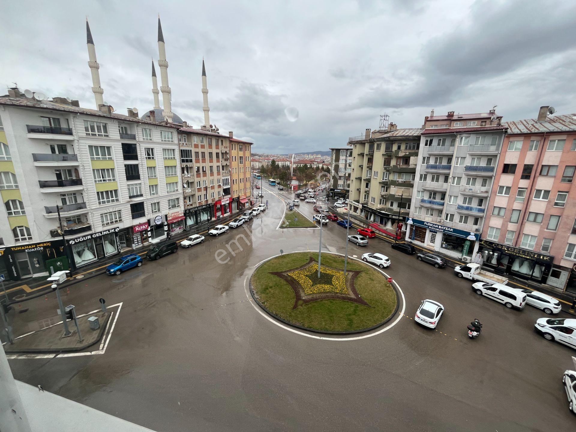 Kahvecioğlu Emlak'dan Mehmetpaşa Mah Satılık Daire
