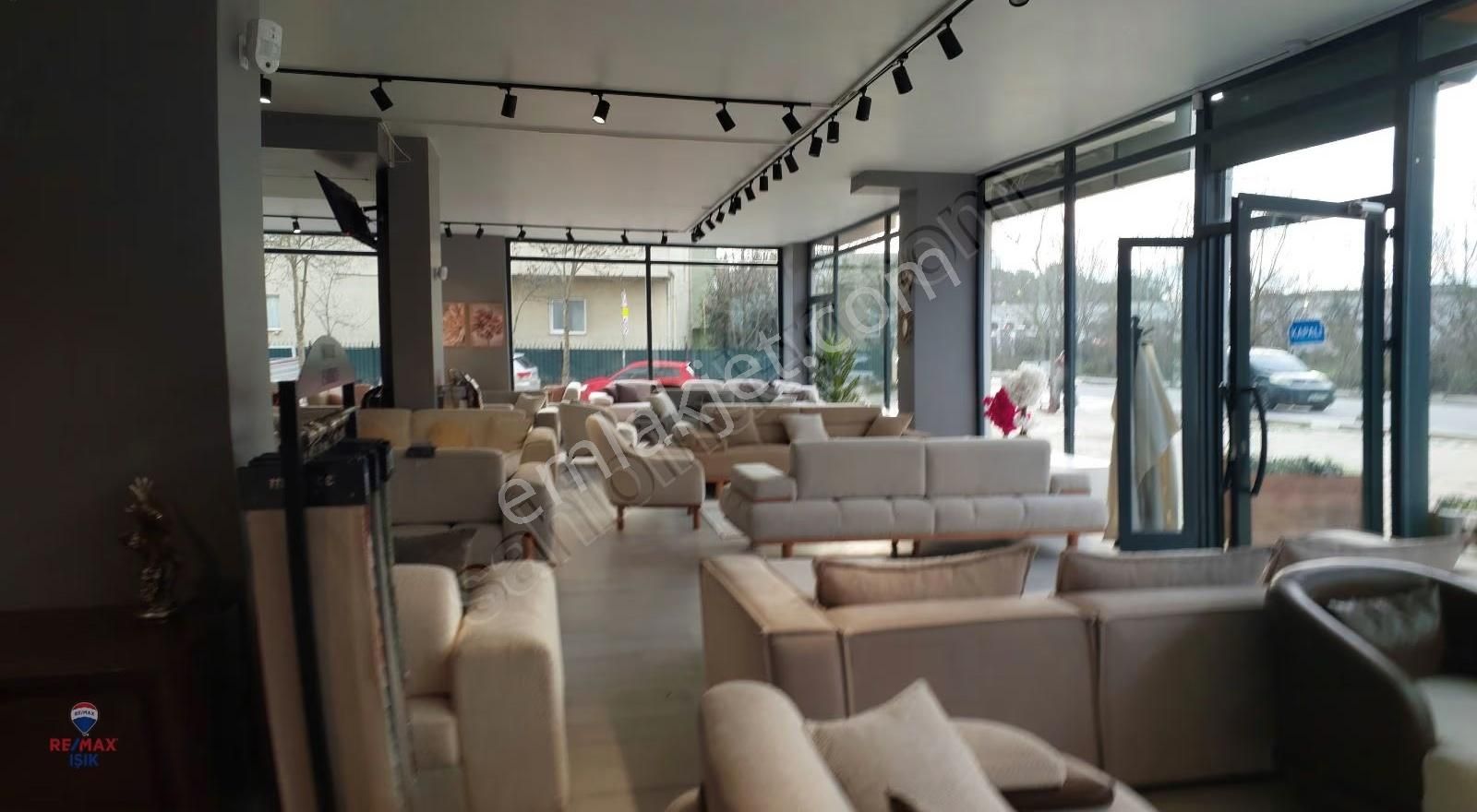 Ana Cadde Üzeri 500 M Kapalı 500 M Açık Alanlı Dükkan Mağaza - Görsel 9