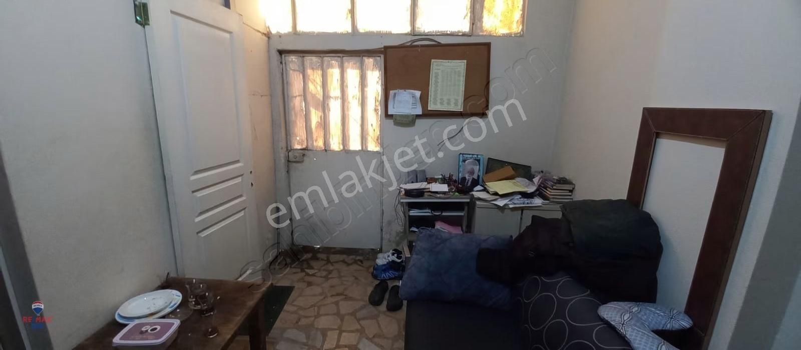 Madenler'de Merkezi Lokasyonda Çok Amaçlı Düz Giriş - Görsel 12