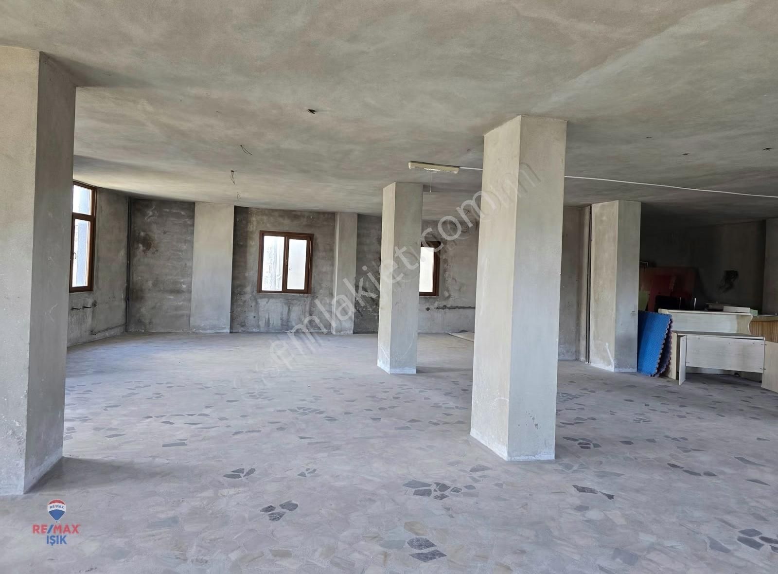 Sancaktepe Merkez De Alternatifli Skanlı Çok Amaçlı 1100m2 - Görsel 9