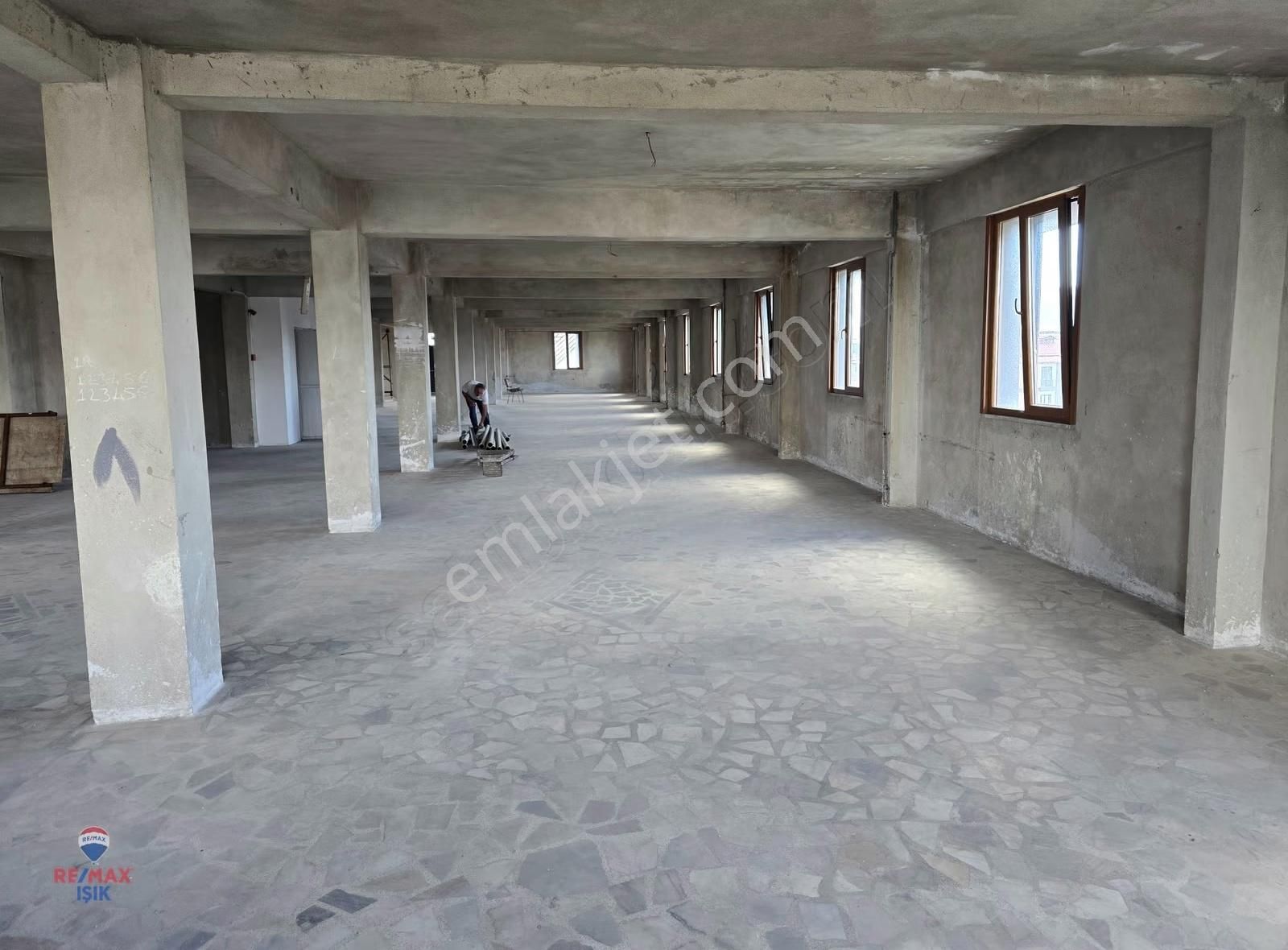 Sancaktepe Merkez De Alternatifli Skanlı Çok Amaçlı 1100m2 - Görsel 7