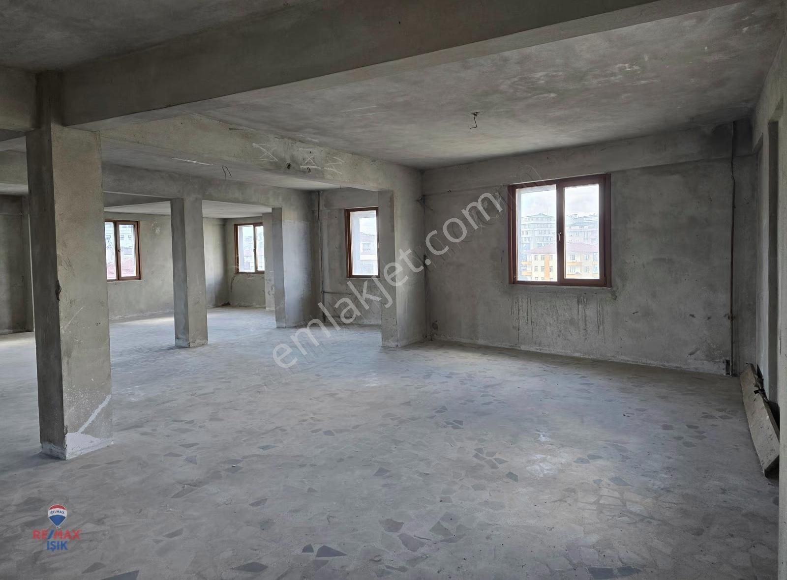 Sancaktepe Merkez De Alternatifli Skanlı Çok Amaçlı 1100m2 - Görsel 35