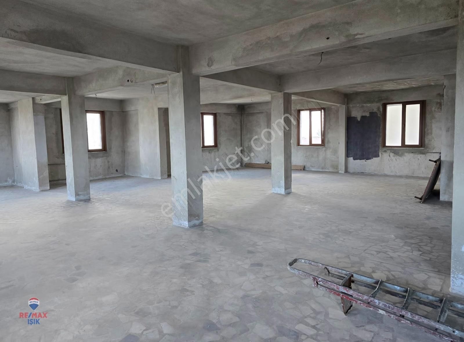 Sancaktepe Merkez De Alternatifli Skanlı Çok Amaçlı 1100m2 - Görsel 33