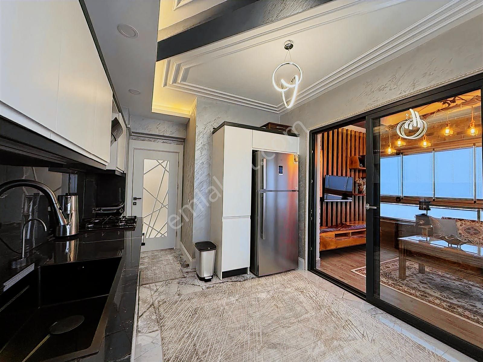 Emlak Ofisimden Turgut Reis Mah. Bölgenin En Lüks 3+1 Dairesi - Görsel 15