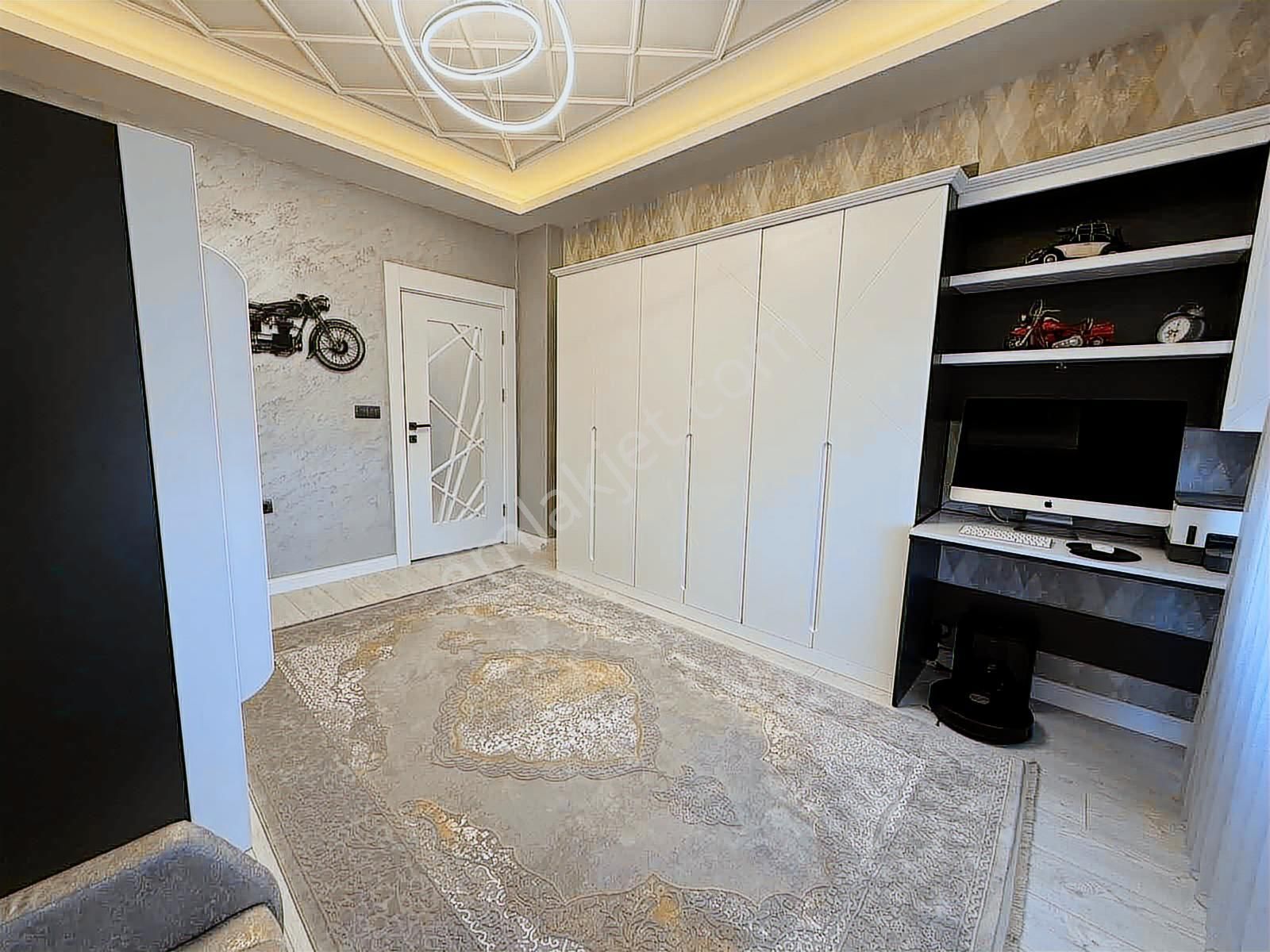 Emlak Ofisimden Turgut Reis Mah. Bölgenin En Lüks 3+1 Dairesi - Görsel 32