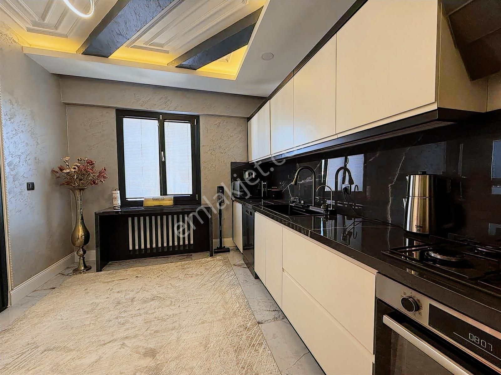 Emlak Ofisimden Turgut Reis Mah. Bölgenin En Lüks 3+1 Dairesi - Görsel 14