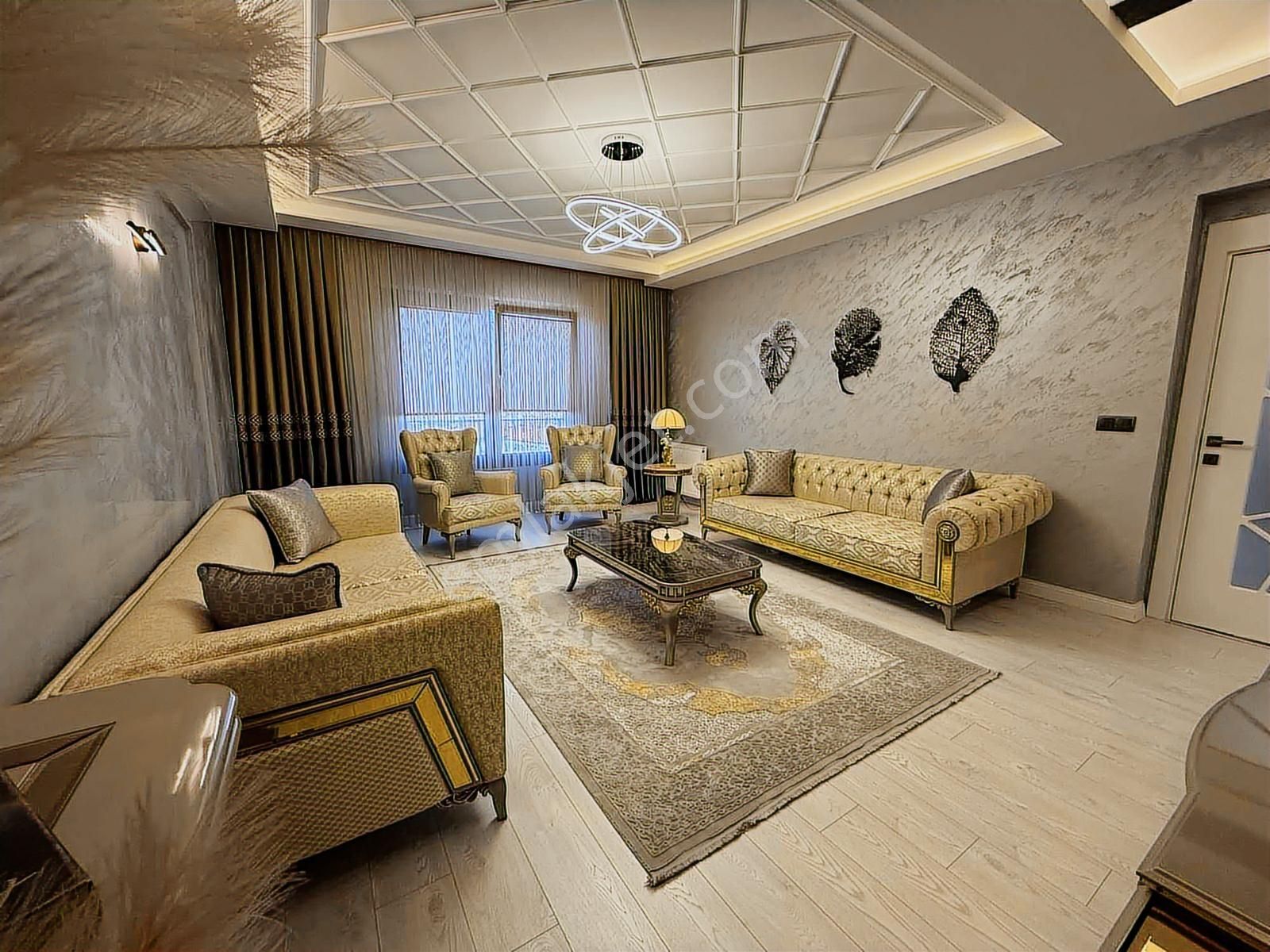 Emlak Ofisimden Turgut Reis Mah. Bölgenin En Lüks 3+1 Dairesi